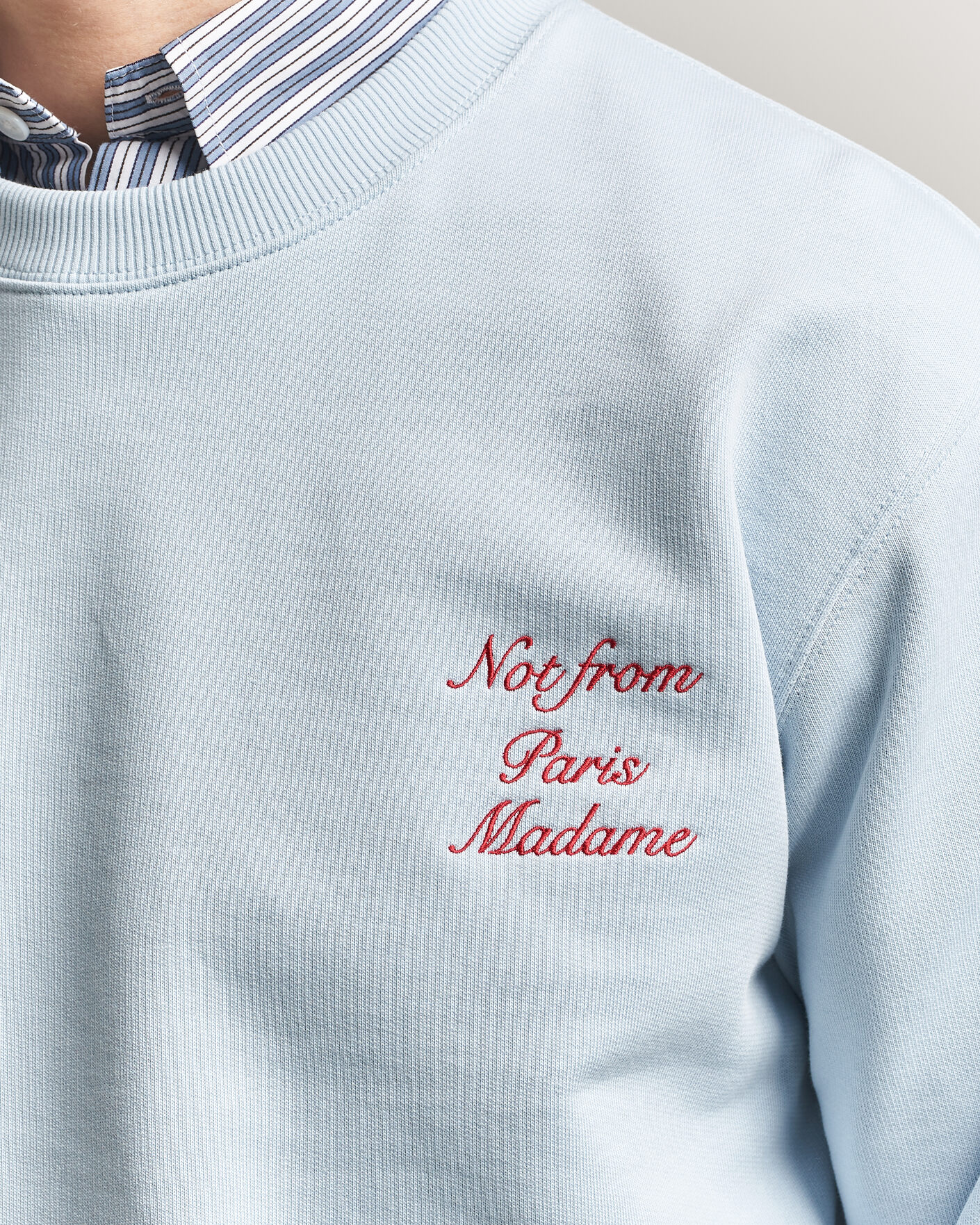 Mies | Puserot | Drôle de Monsieur | Slogan Cursive Sweatshirt Light Blue