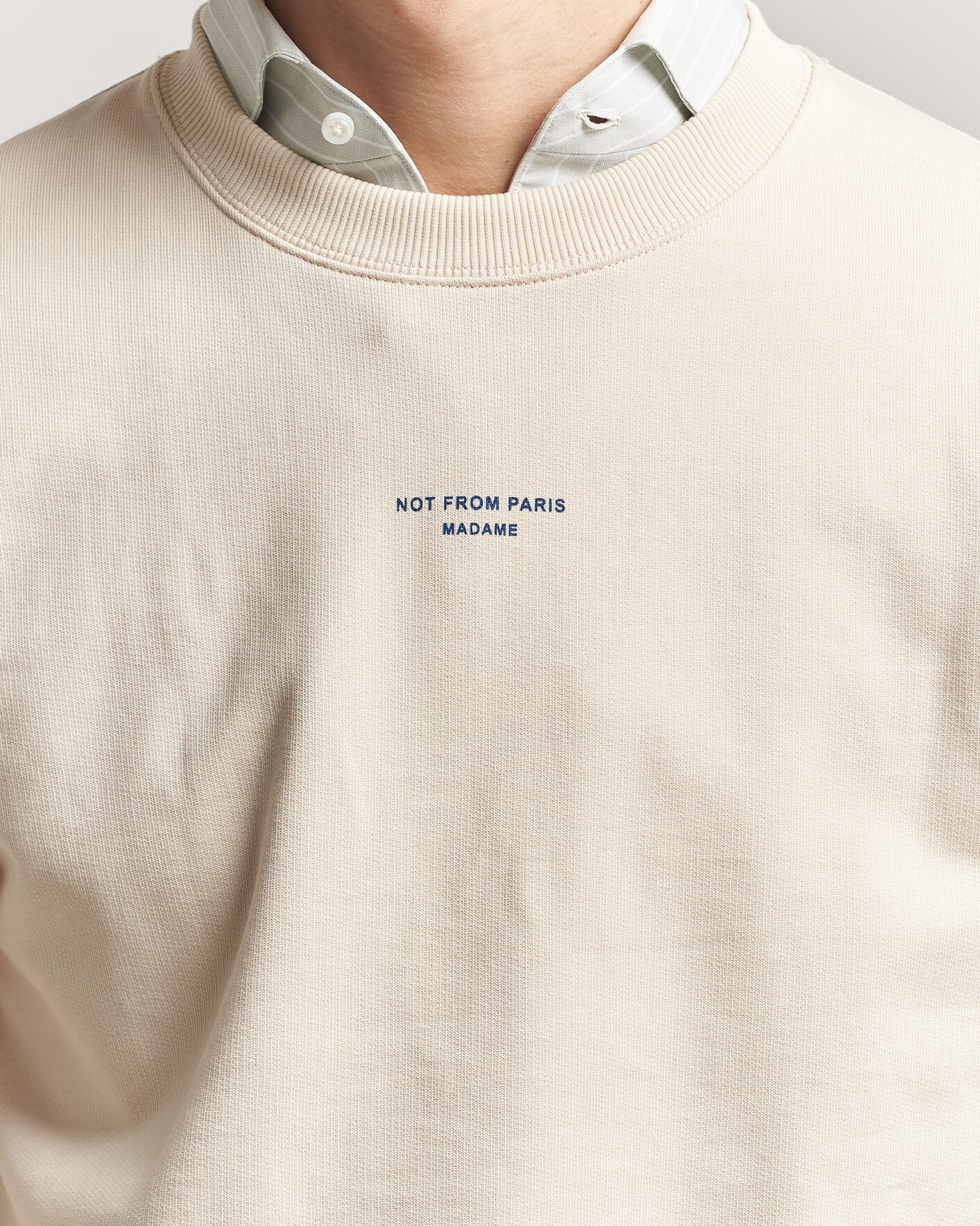 Mies | Puserot | Drôle de Monsieur | Classic Slogan Sweatshirt Sand