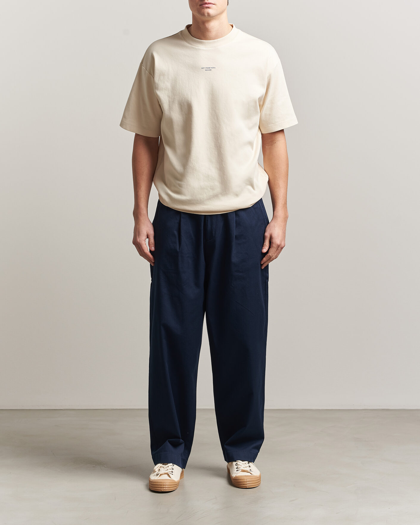 Mies | T-paidat | Drôle de Monsieur | Classic Slogan T-Shirt Sand