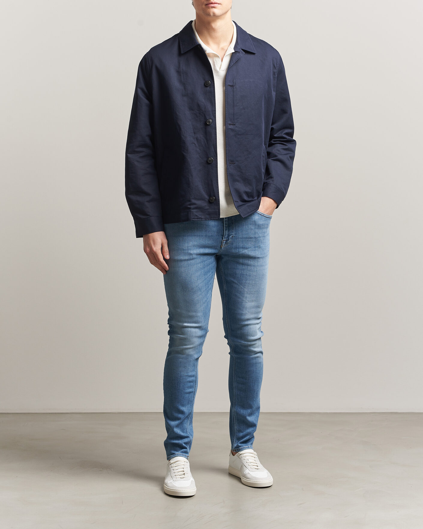 Mies | Farkut | Tiger of Sweden | Evolve Jeans Light Blue