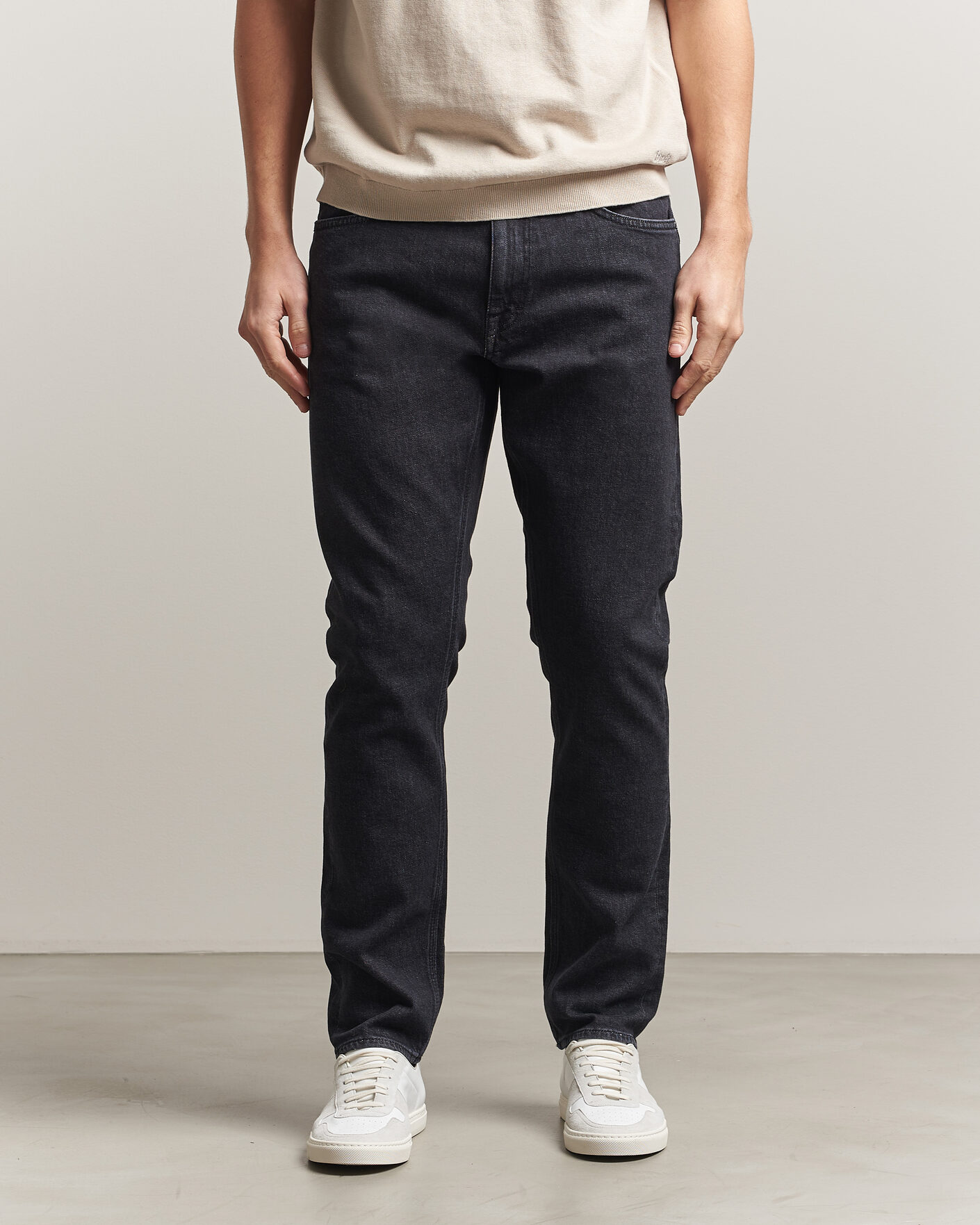 Mies | Farkut | Tiger of Sweden | Pistolero Jeans Washed Black