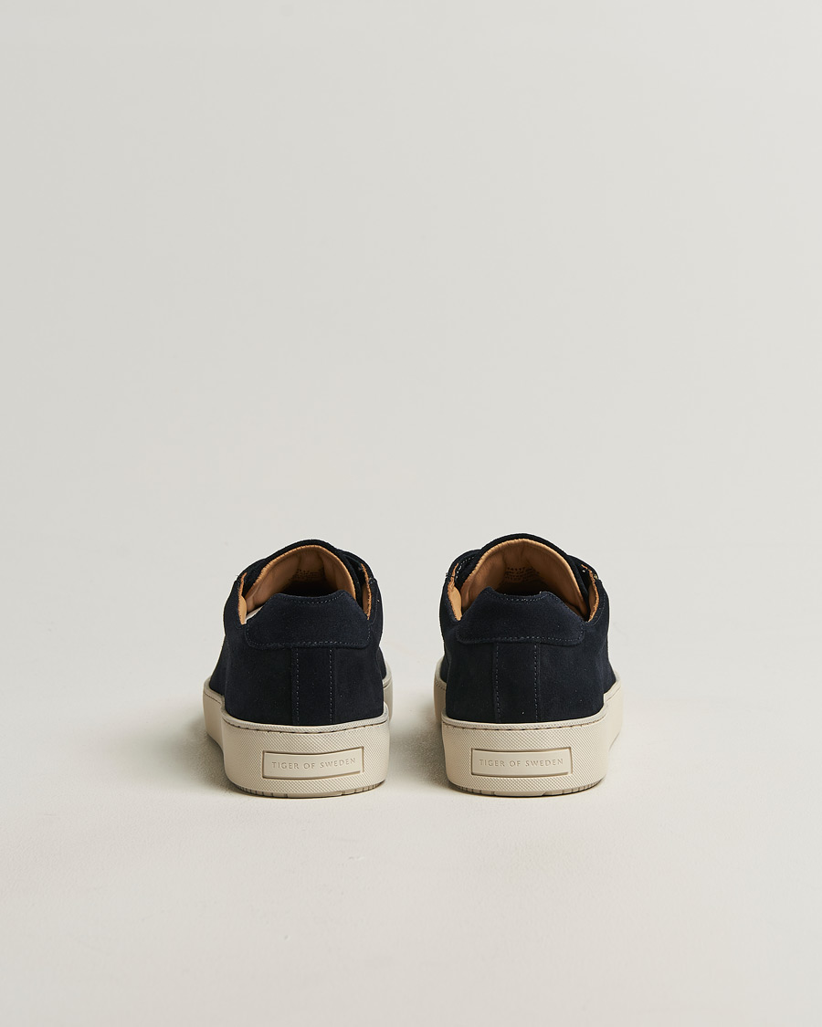 Mies | Tennarit | Tiger of Sweden | Salas 2 Suede Sneaker Light Ink