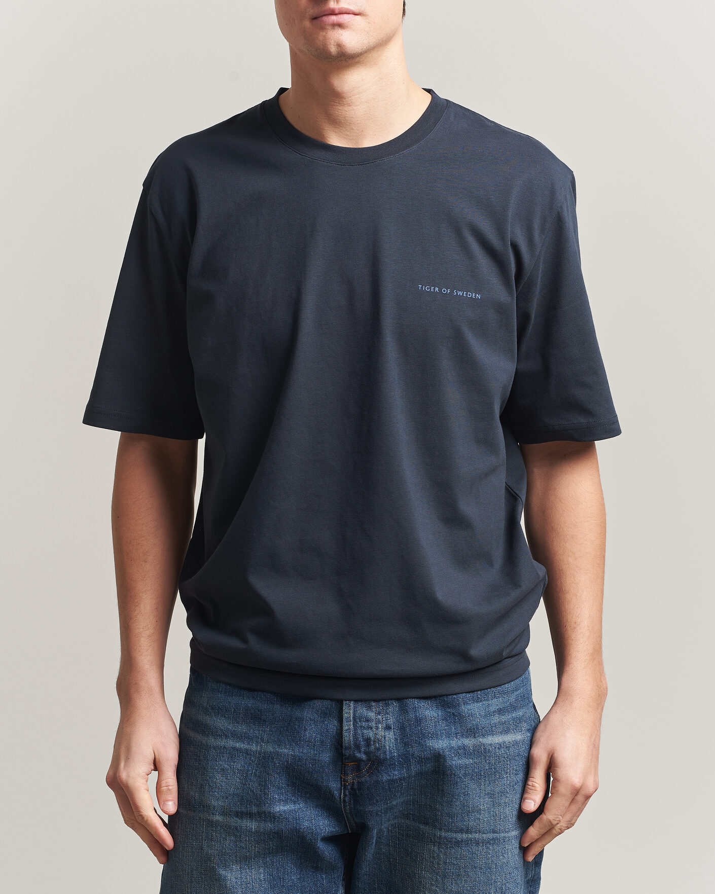 Mies | T-paidat | Tiger of Sweden | Pro Logo Crew Neck T-Shirt Light Ink