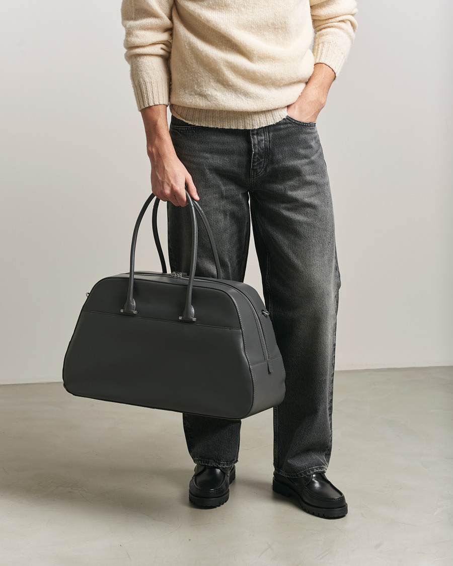 Mies | Laukut | Tiger of Sweden | Navisa Smooth Leather Weekendbag Jet Grey