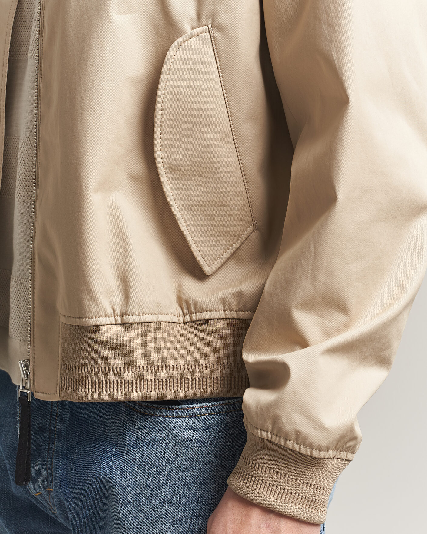 Mies | Takit | Tiger of Sweden | Ewan Bomber Jacket Tehina