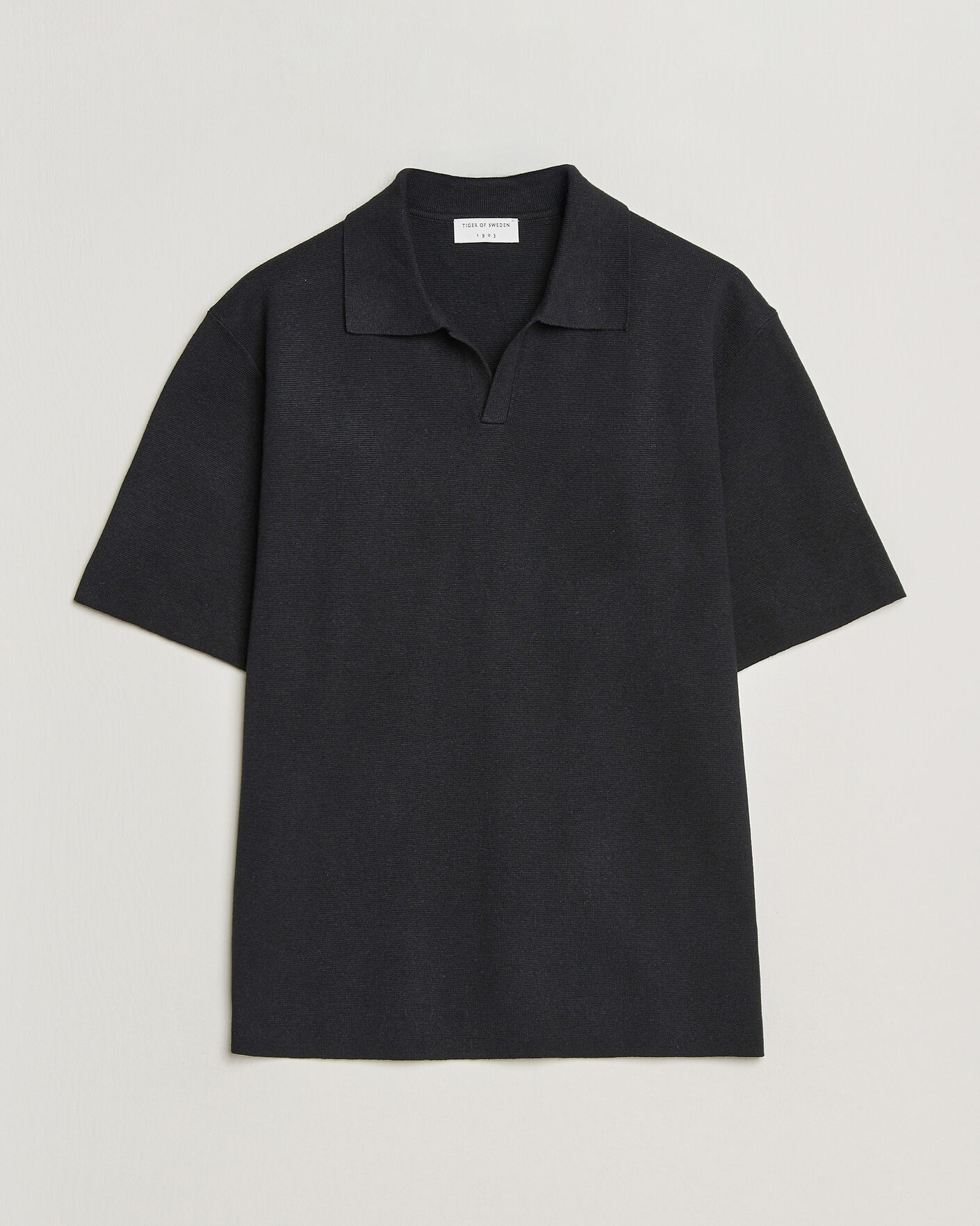 Mies | Pikeet | Tiger of Sweden | Maelon Cotton/Linen Knitted Polo Black