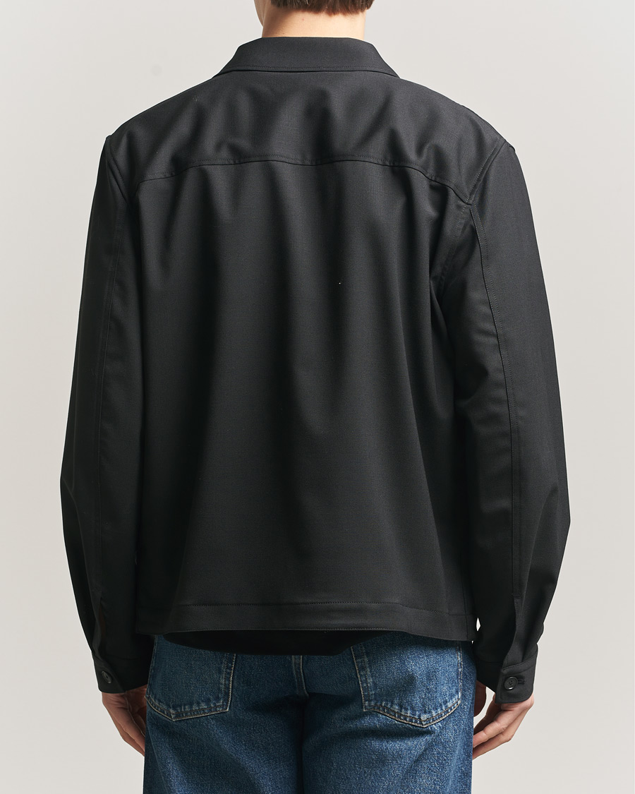 Mies | Kauluspaidat | Tiger of Sweden | Barnaby Technical Overshirt Black