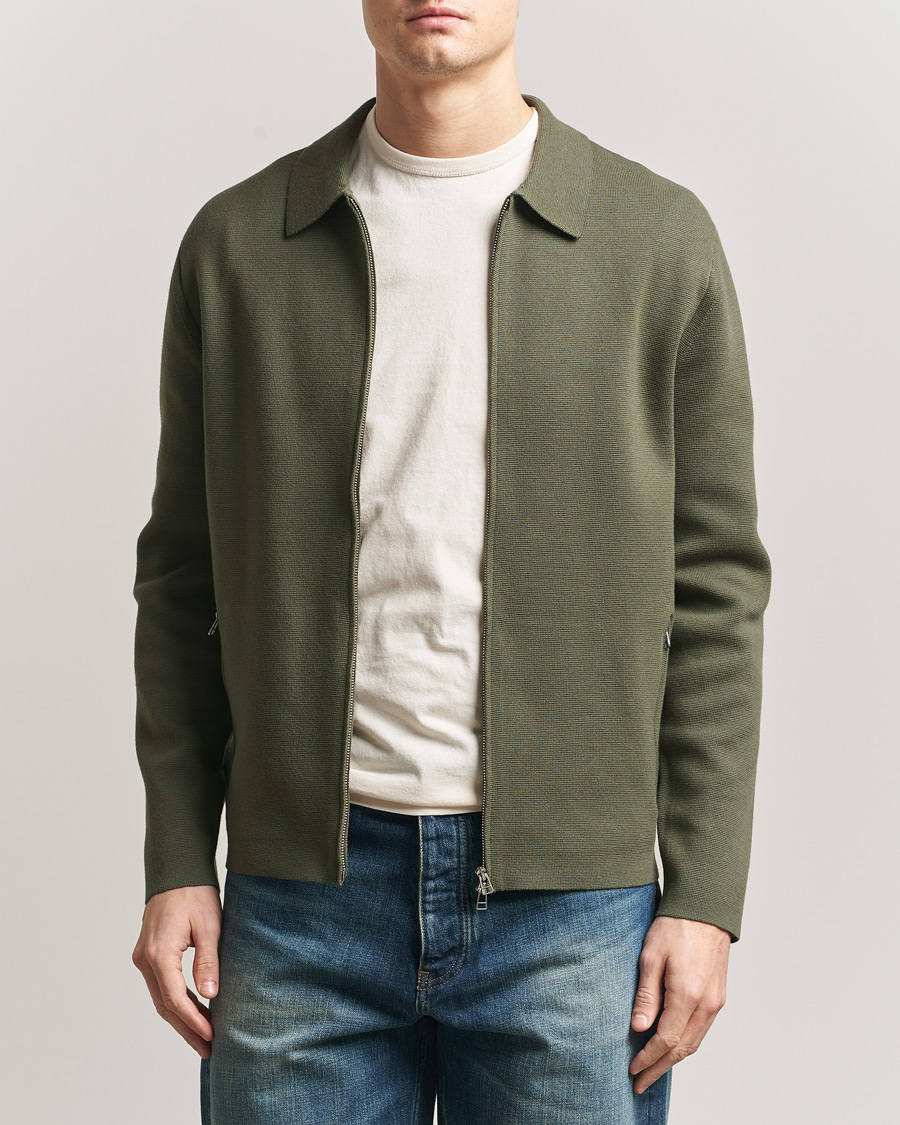 Mies | Puserot | Tiger of Sweden | Celyn Knitted Full Zip Kalamata Green