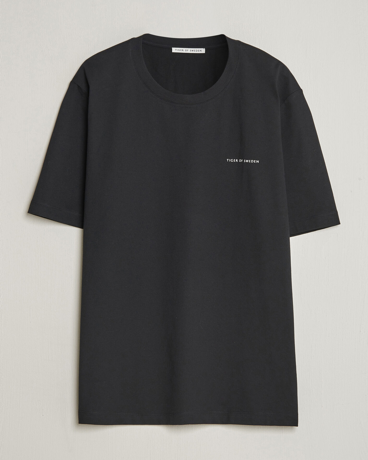 Mies | T-paidat | Tiger of Sweden | Pro Cotton Logo T-Shirt Black