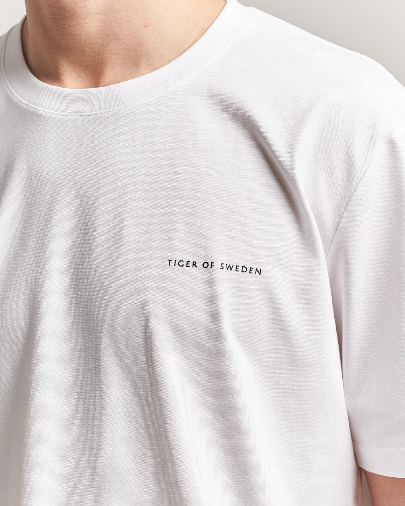 Mies | T-paidat | Tiger of Sweden | Pro Cotton Logo T-Shirt Pure White