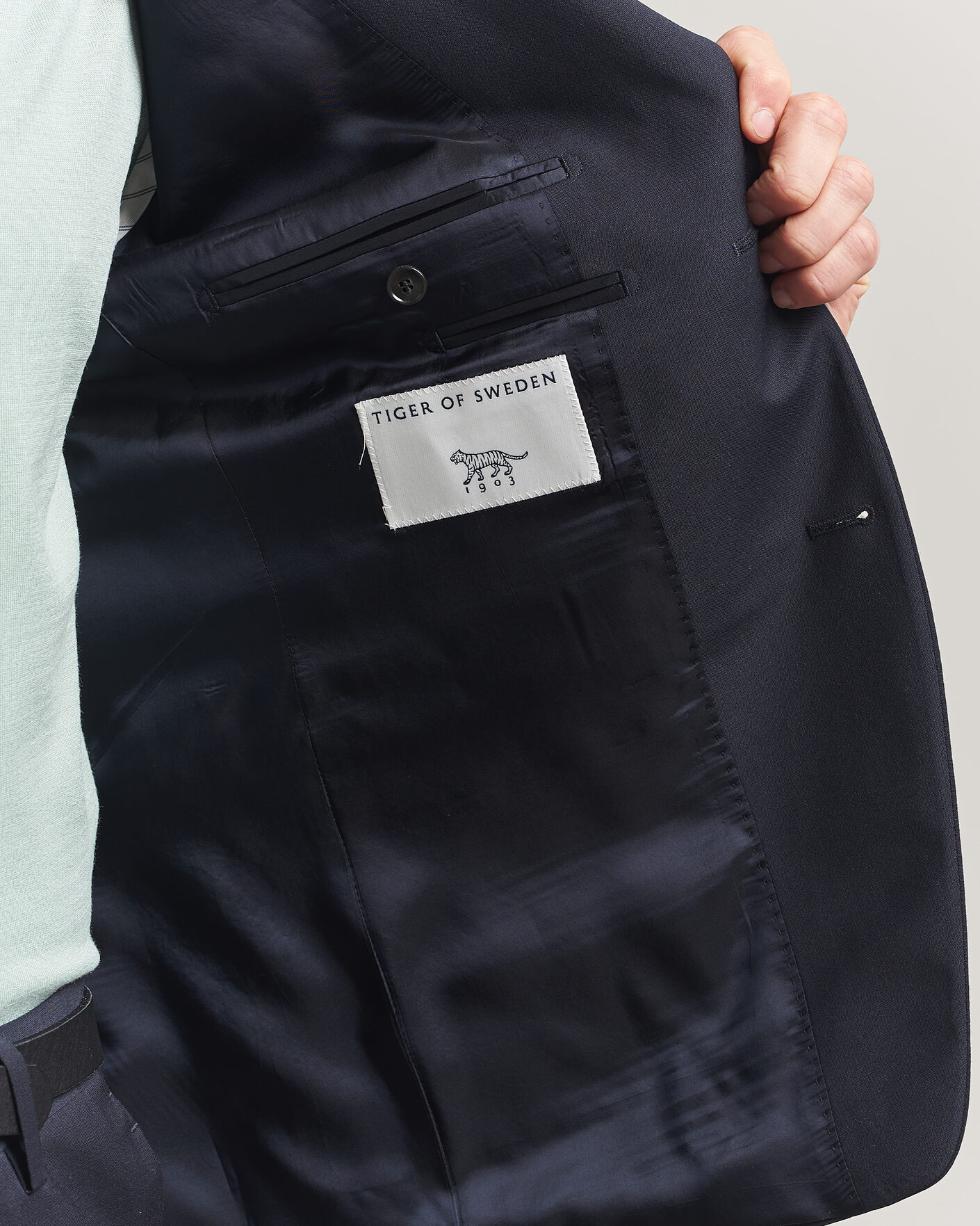 Mies | Pikkutakit | Tiger of Sweden | Jamie Wool Travel Suit Blazer Dark Ink