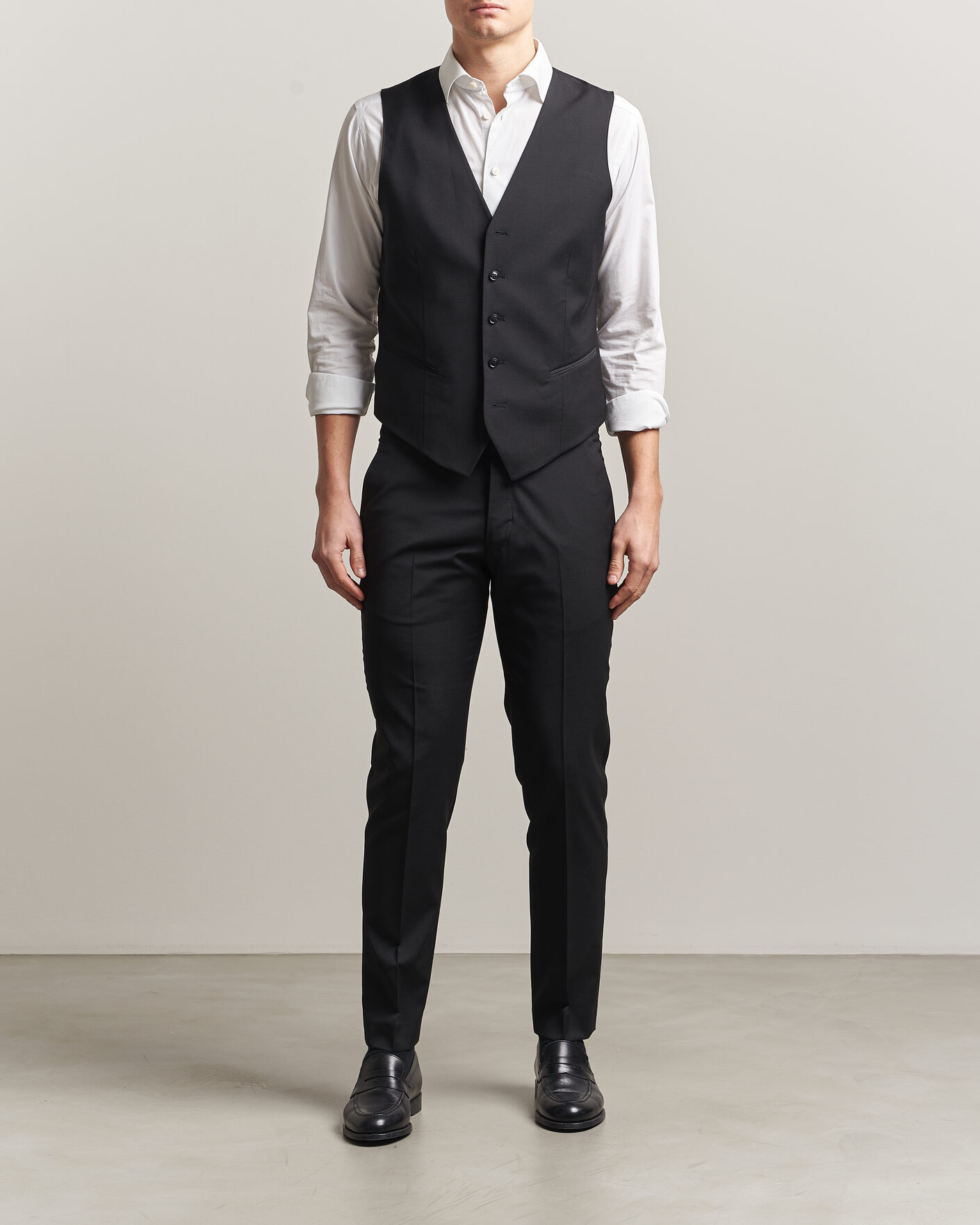 Mies | Ulkoliivit | Tiger of Sweden | Winston Wool Travel Waistcoat Black
