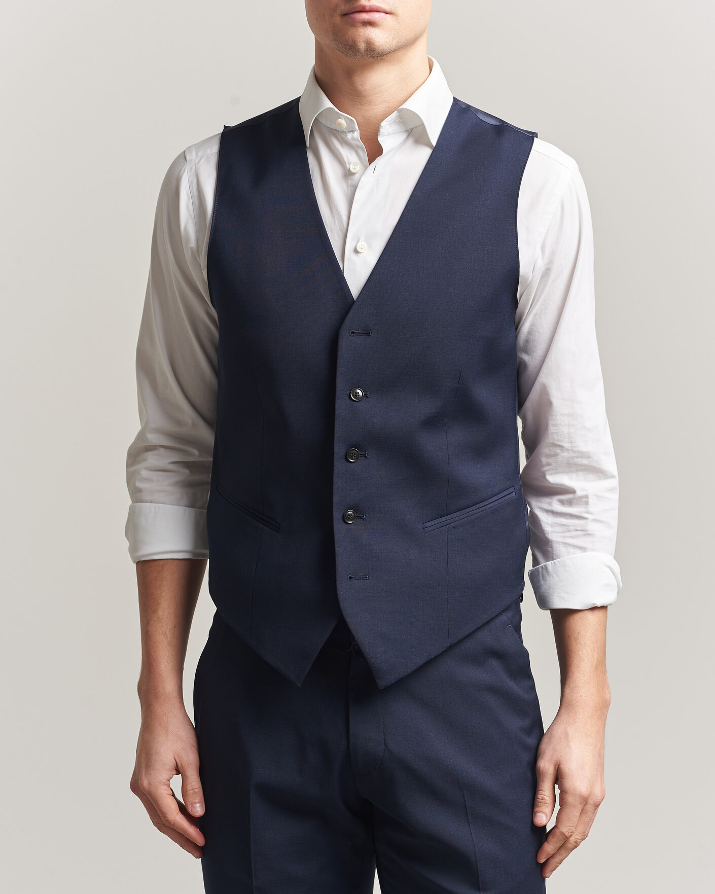 Mies | Ulkoliivit | Tiger of Sweden | Winston Wool Travel Waistcoat Royal Blue