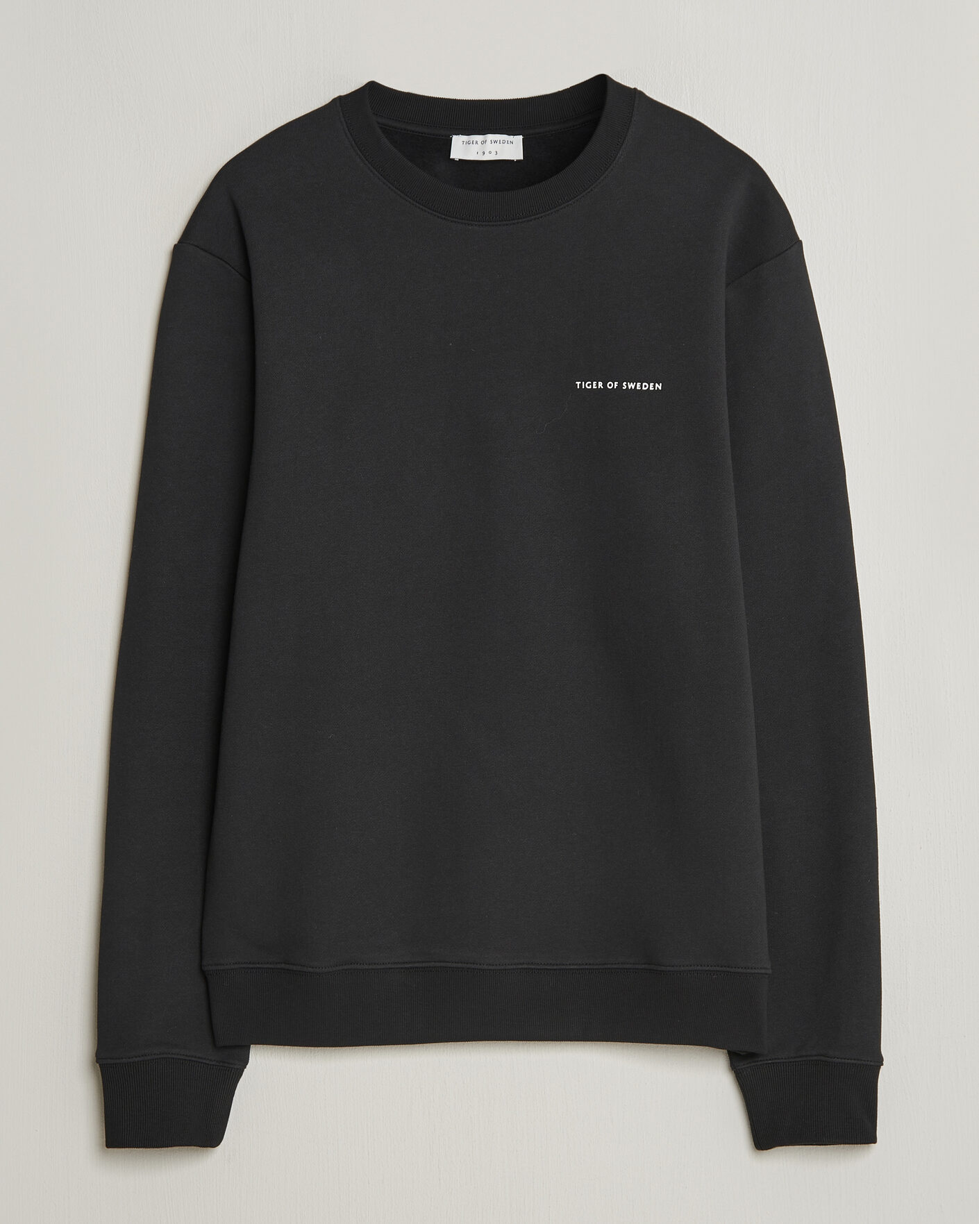 Mies | Puserot | Tiger of Sweden | Emerson Crew Neck Sweatshirt Black