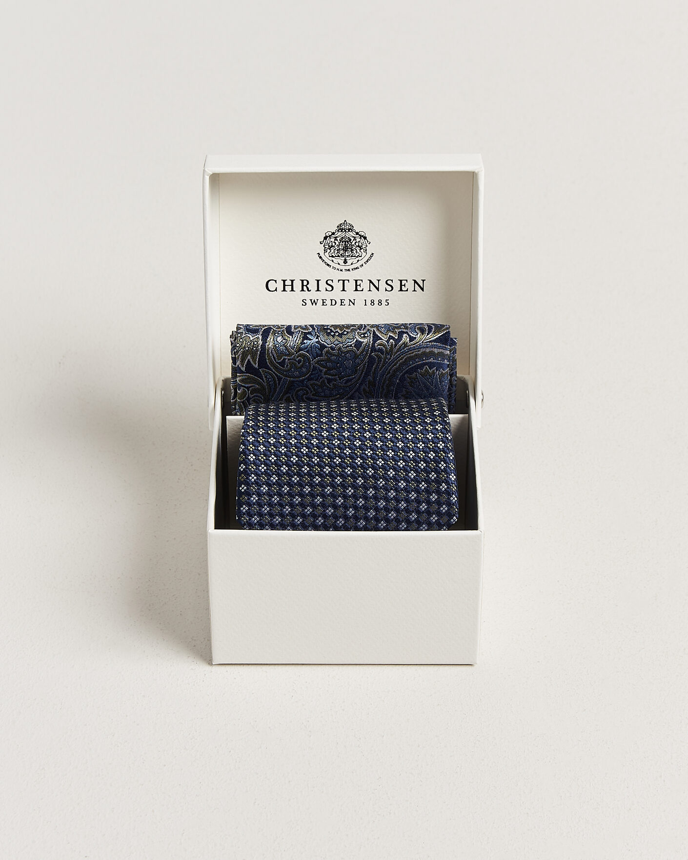 Mies | Solmiot | Amanda Christensen | Box Set Printed Silk 8cm Tie With Pocket Square Navy/Green