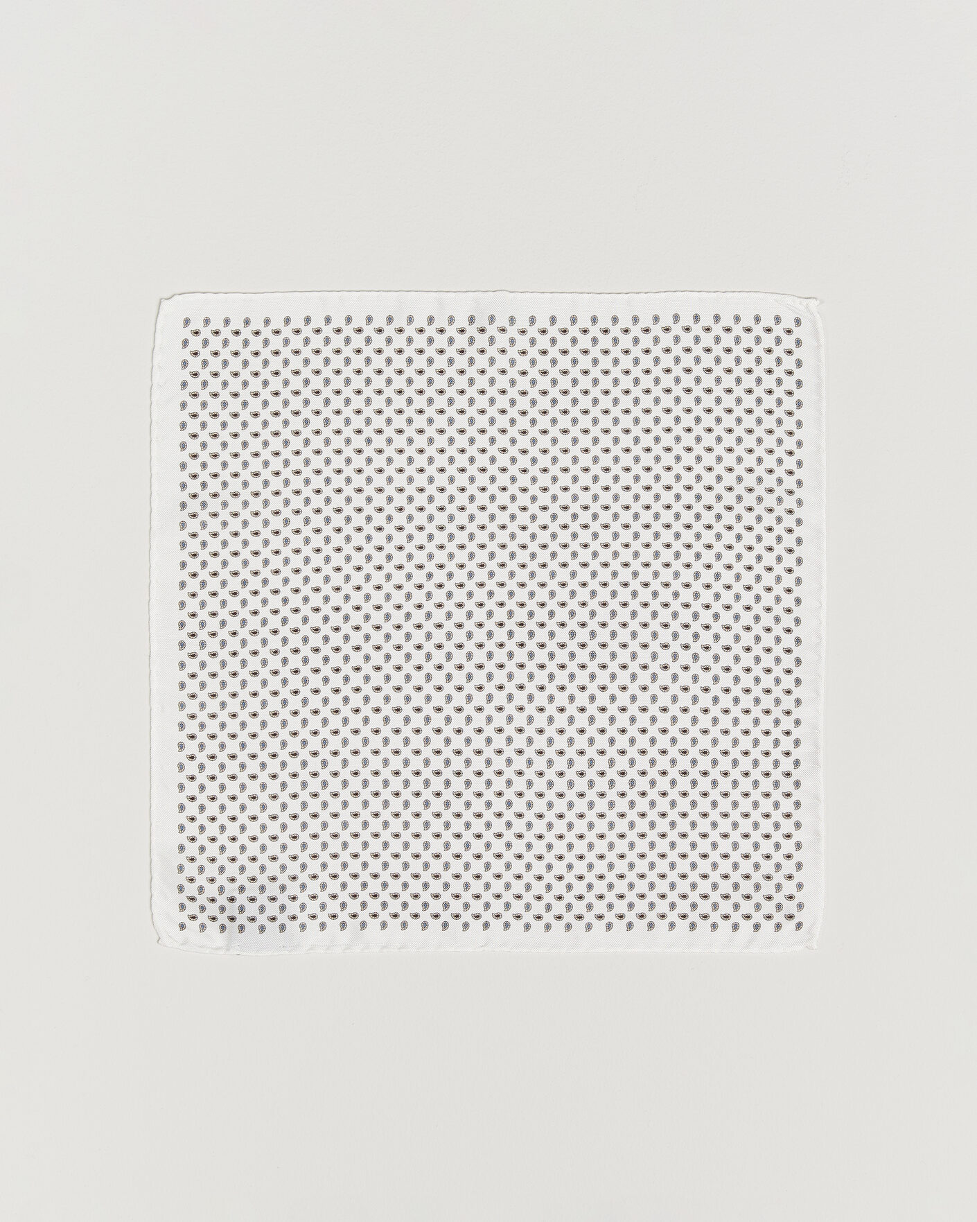 Mies | Taskuliinat | Amanda Christensen | Silk Oxford Pocket Square White