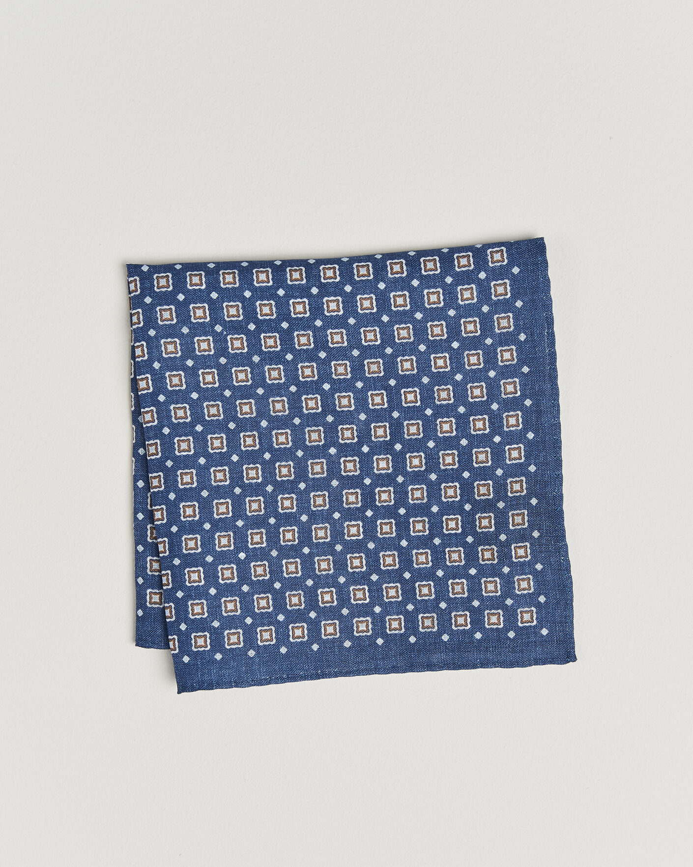 Mies | Taskuliinat | Amanda Christensen | Linen Medallion Pocket Square Navy