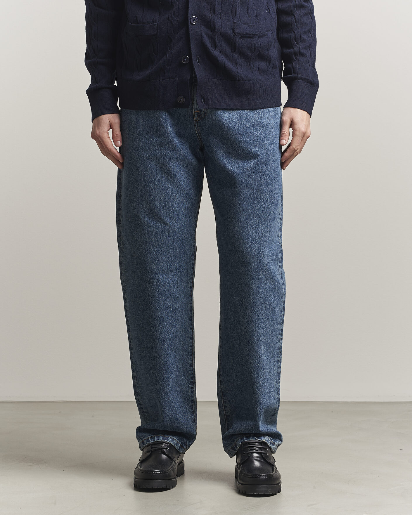 Mies | Farkut | Filippa K | Workwear Jeans Washed Mid Blue