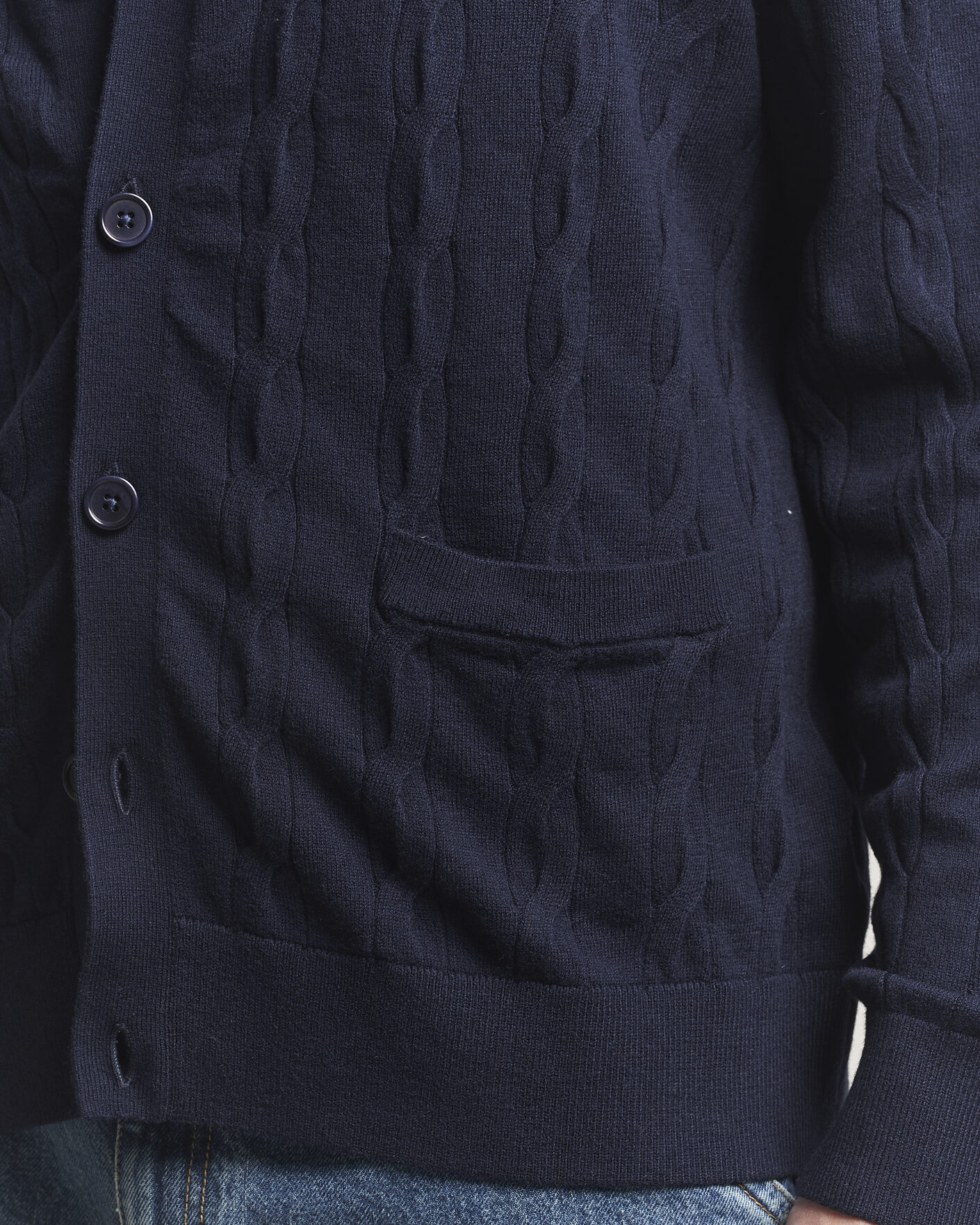 Mies | Puserot | Filippa K | Cotton/Merino Cable Cardigan Navy