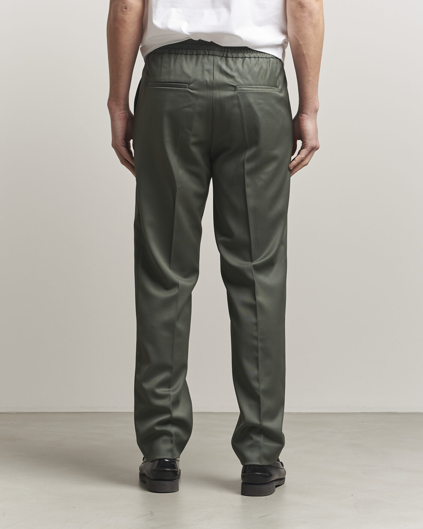 Mies | Housut | Filippa K | Theo Relaxed Wool Trousers Grey Green