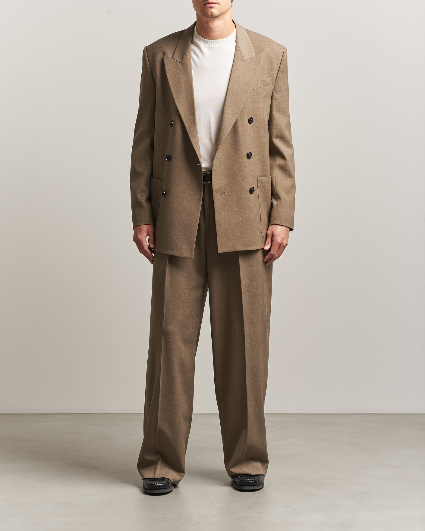Mies | Housut | Filippa K | Milo Wide Wool Trousers Light Driftwood