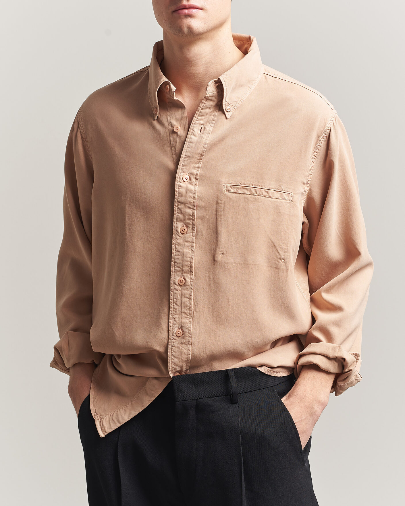Mies | Kauluspaidat | Filippa K | Zack Lyocell Shirt Beige
