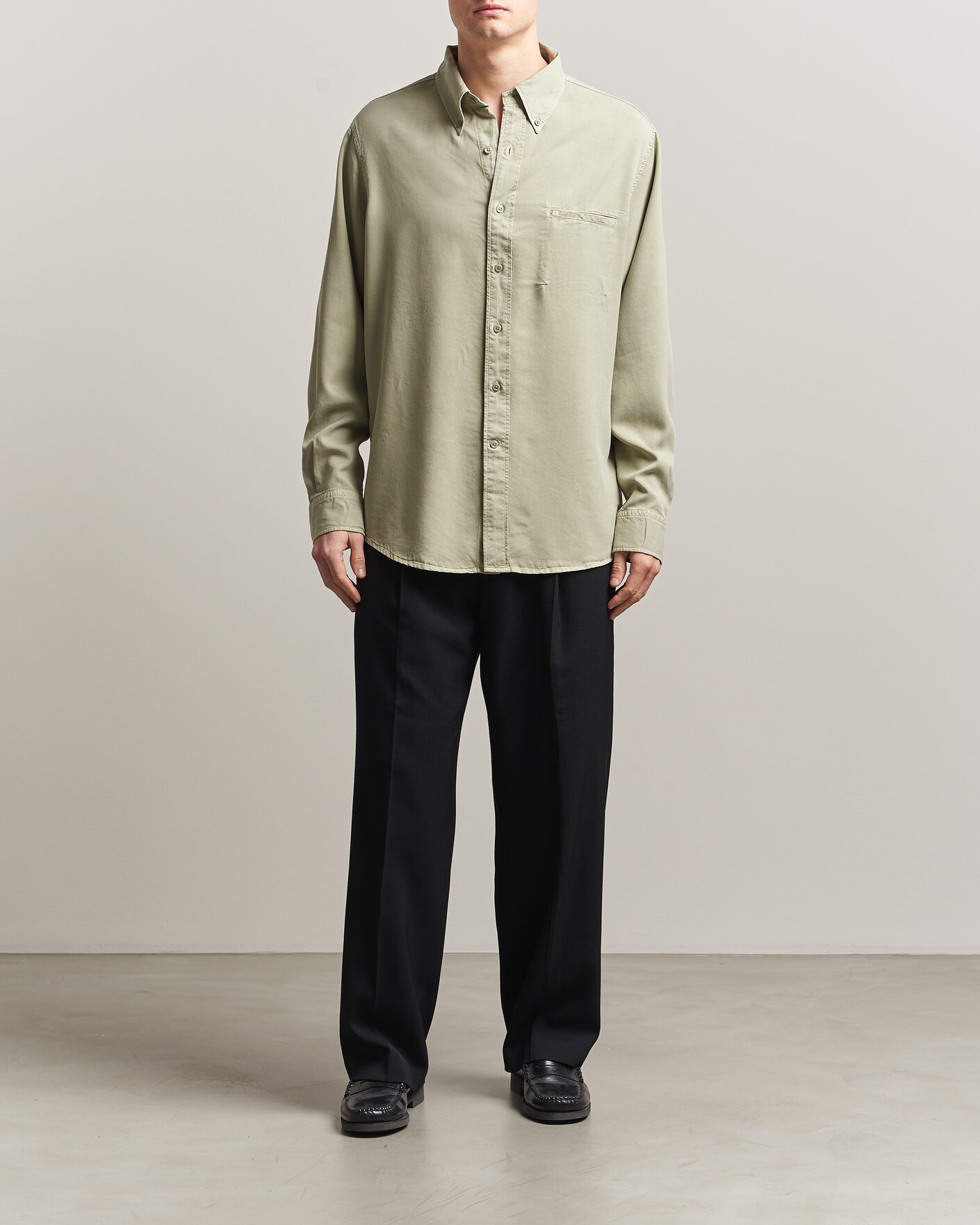 Mies | Kauluspaidat | Filippa K | Zack Lyocell Shirt Light Green