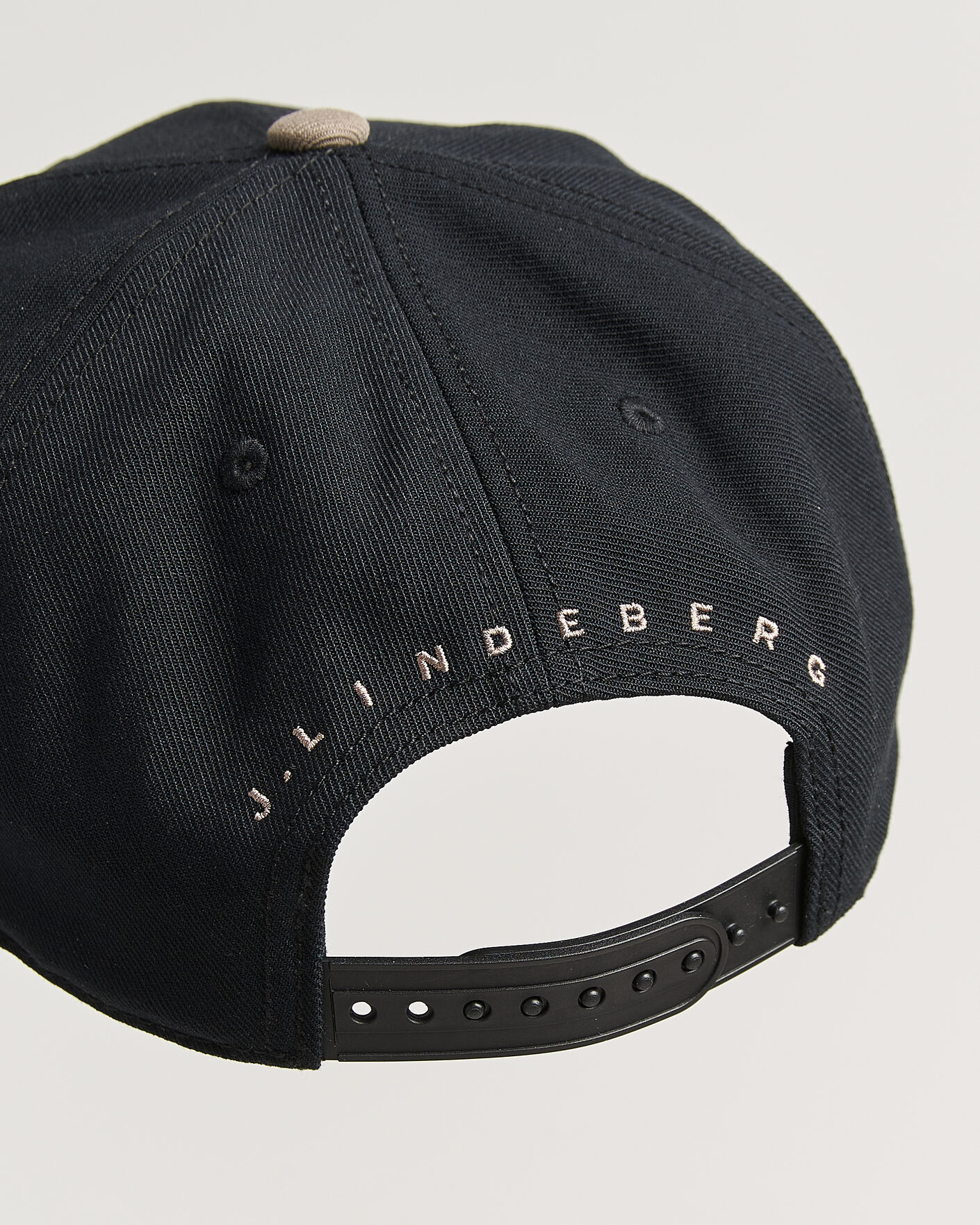Mies | Päähineet | J.Lindeberg | Caddie Cap Black