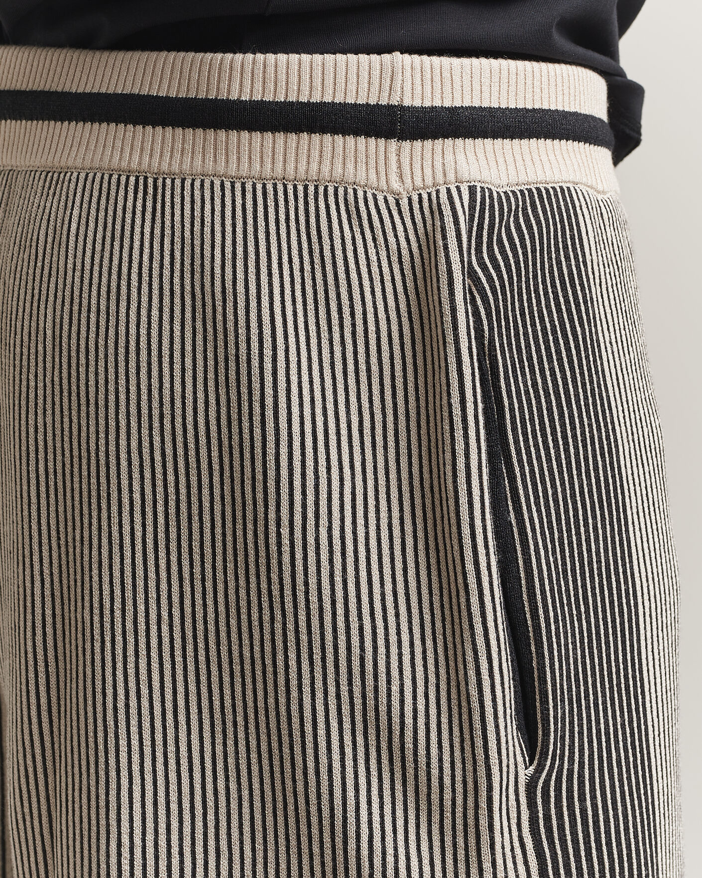 Mies | Shortsit | J.Lindeberg | Simon Knitted Shorts Moonbeam