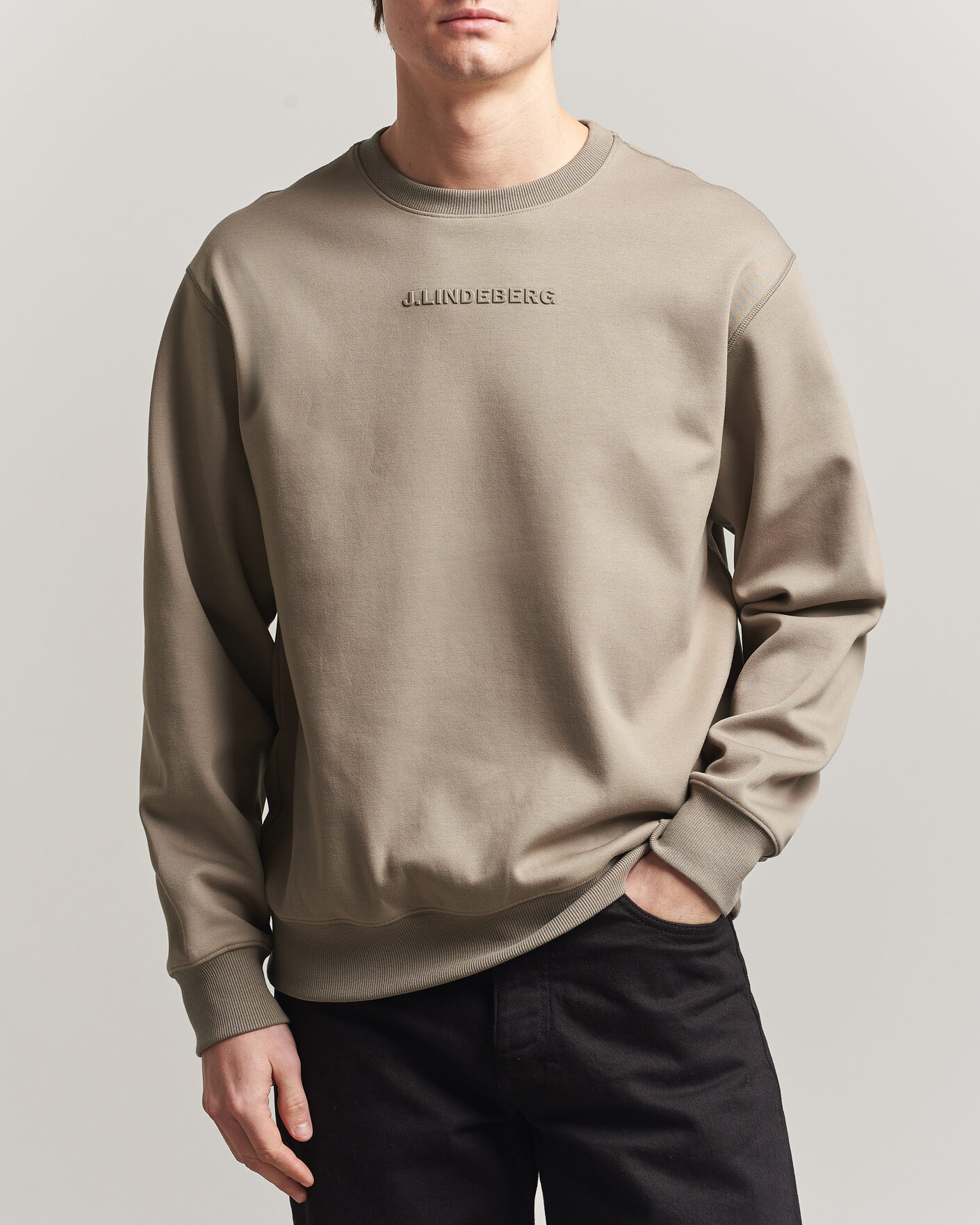 Mies | Puserot | J.Lindeberg | Club Crew Neck Brindle