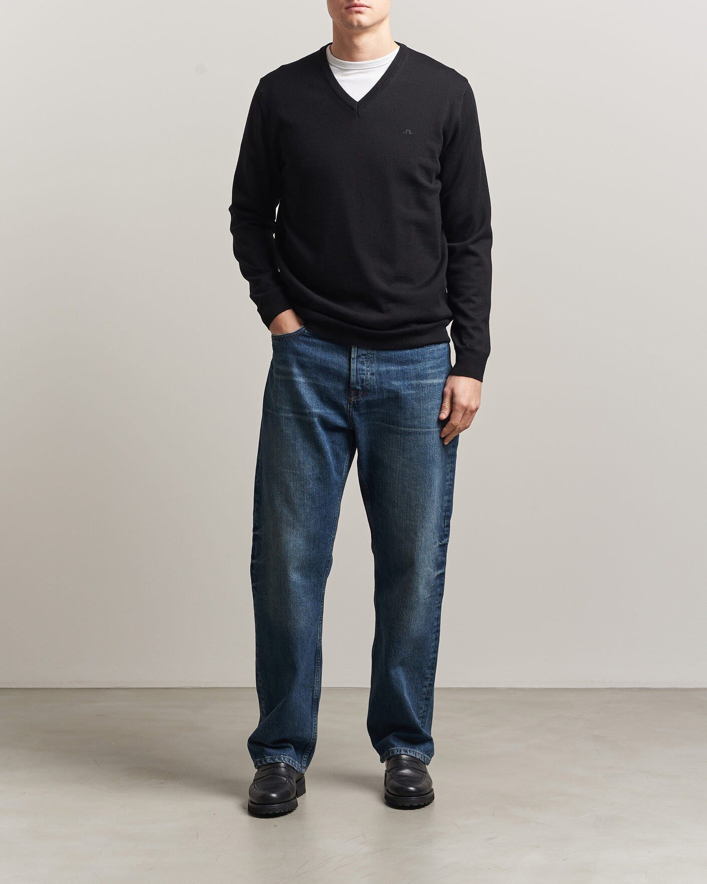 Mies | Puserot | J.Lindeberg | Lymann Merino V-Neck Pullover Black