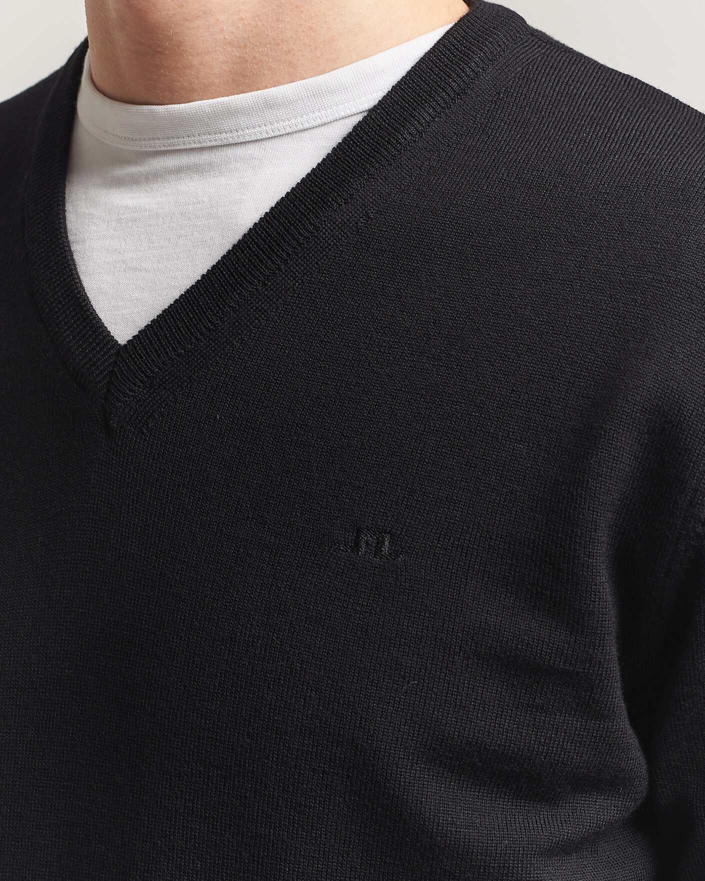 Mies | Puserot | J.Lindeberg | Lymann Merino V-Neck Pullover Black