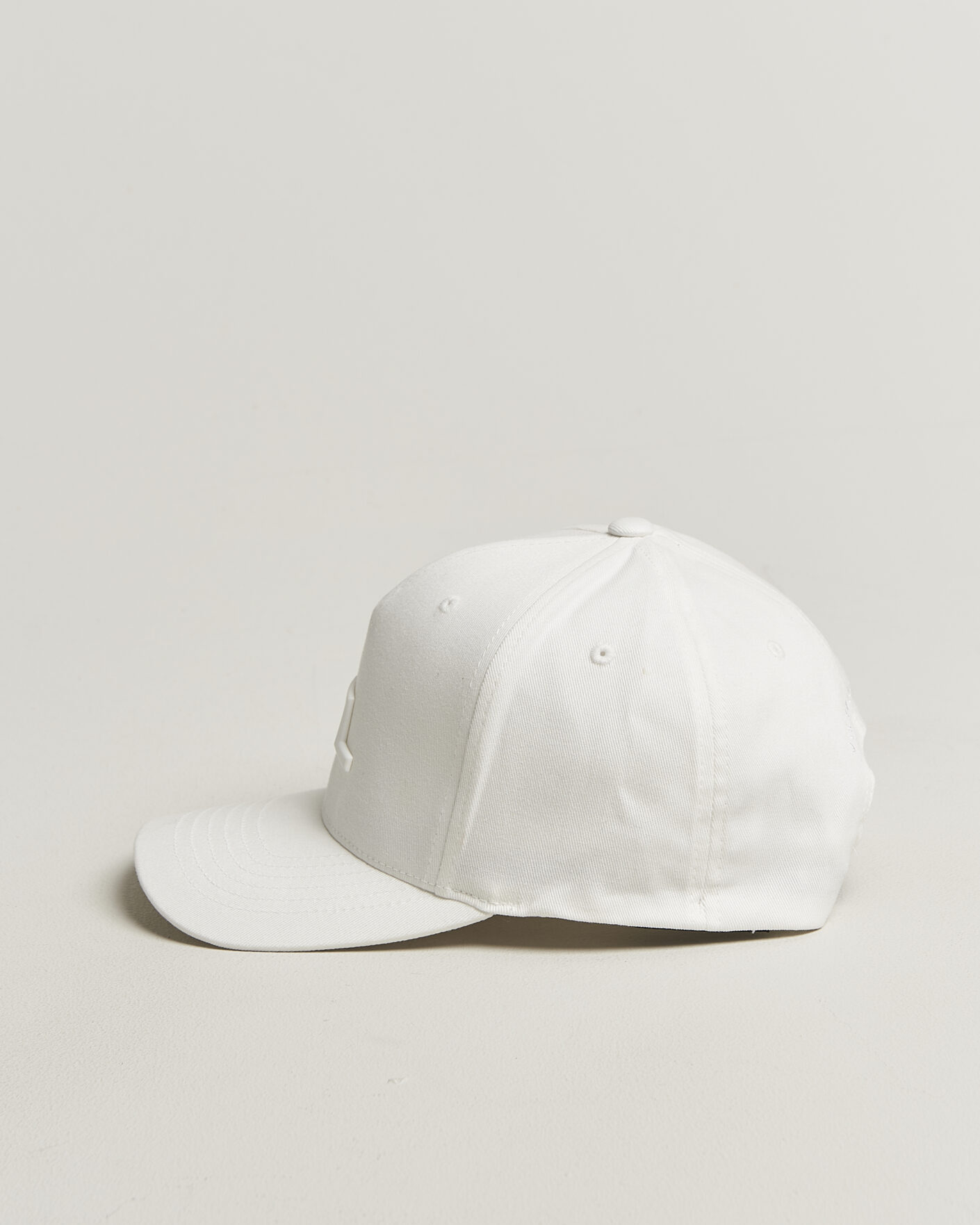 Mies | Päähineet | J.Lindeberg | Heath Cap White