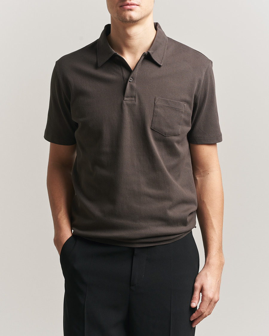 Mies | Pikeet | Sunspel | Riviera Polo Shirt Dark Chocolate