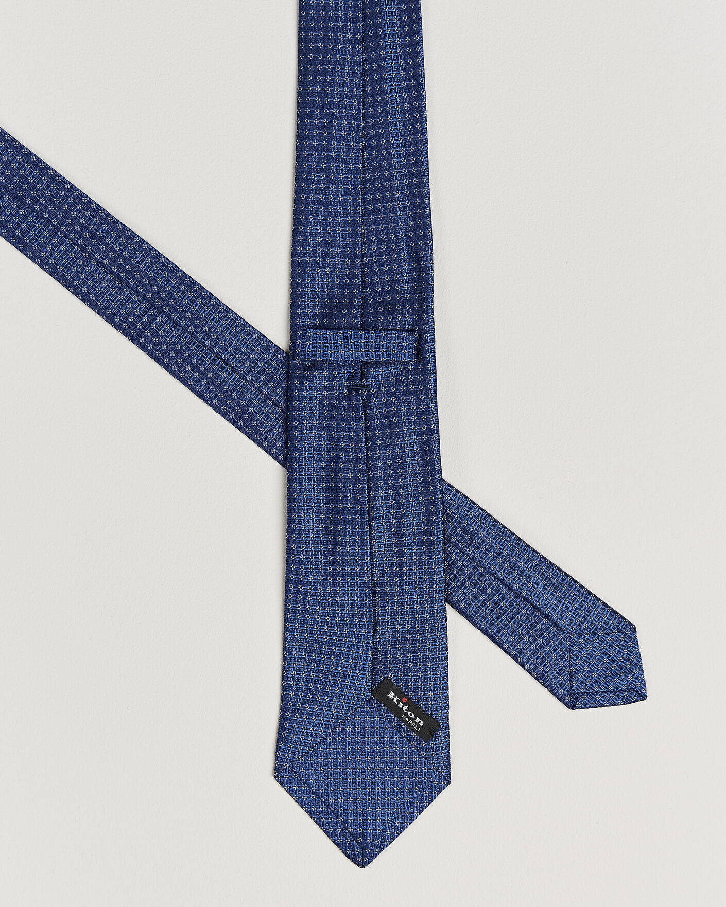 Mies | Solmiot | Kiton | Micro Structure Silk Tie Navy
