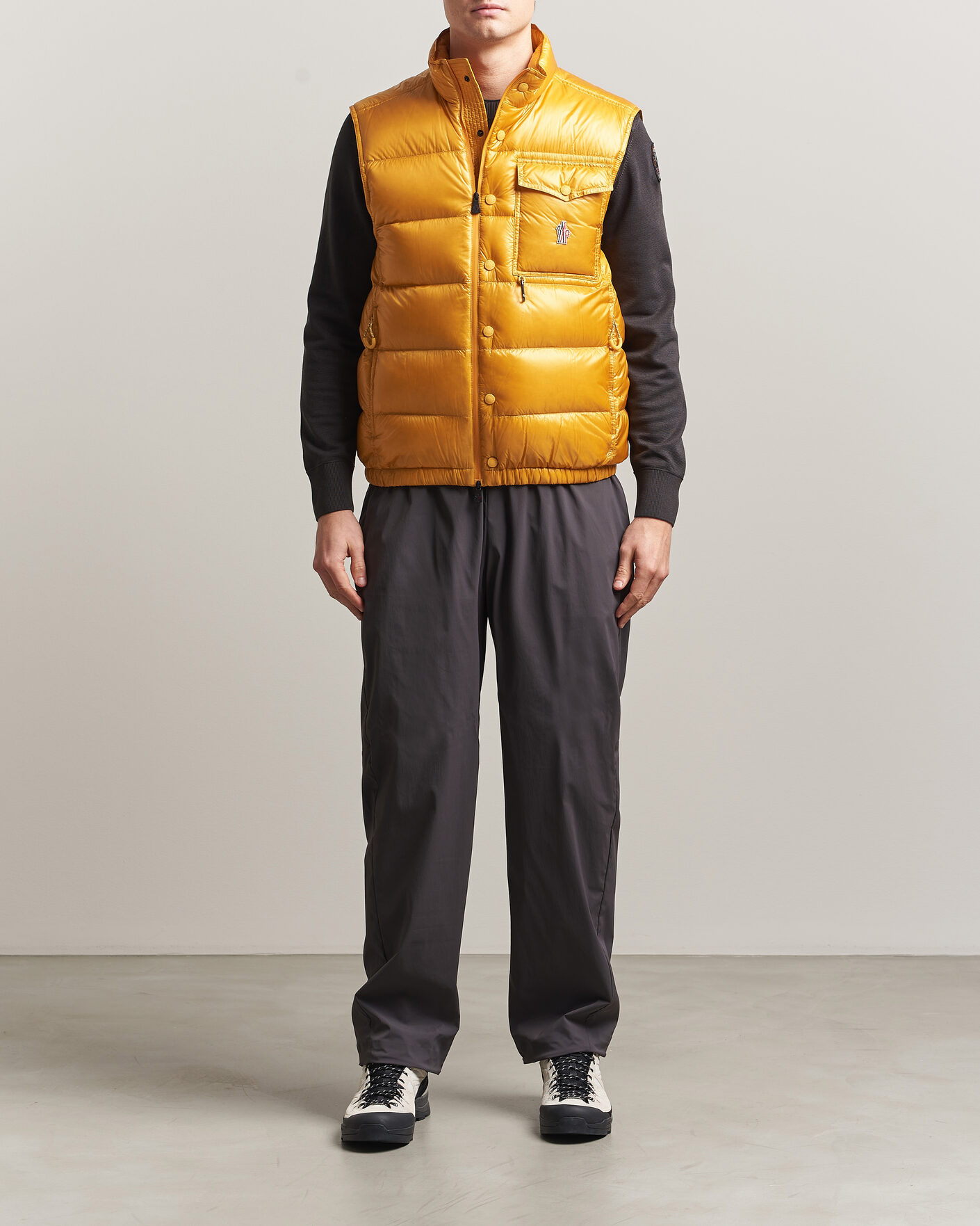 Mies | Ulkoliivit | Moncler Grenoble | Uychi Down Vest Yellow