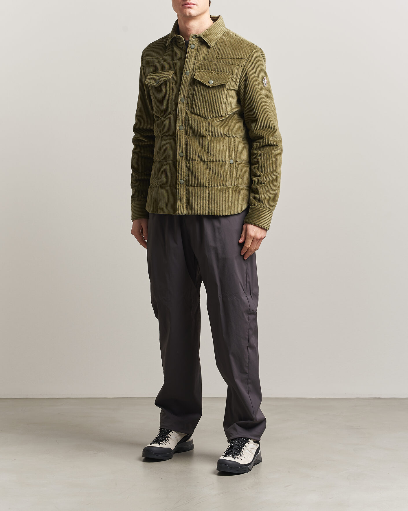 Mies | Takit | Moncler Grenoble | Gelt Corduroy Shirt Jacket Military Green
