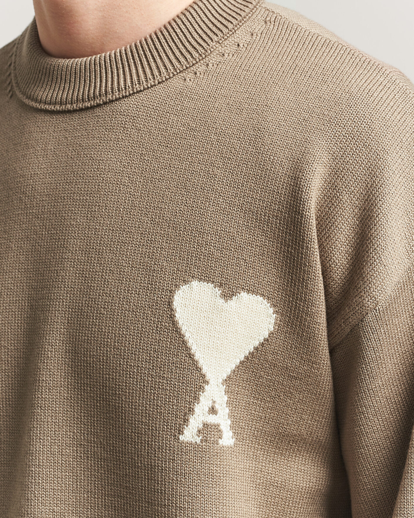 Mies | Puserot | AMI | Big Heart Wool Sweater Beige