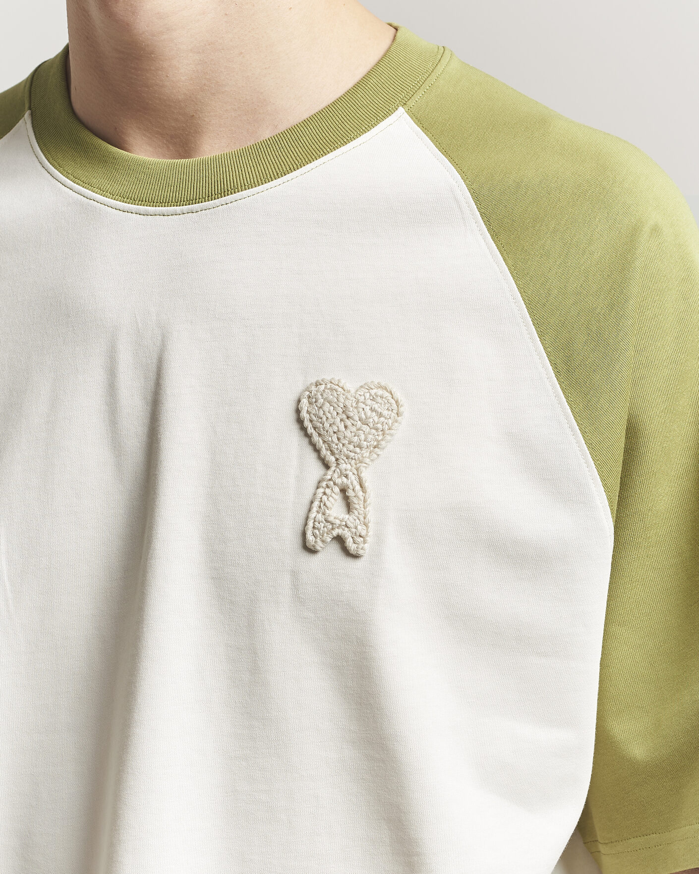 Mies | T-paidat | AMI | Knitted Heart Logo T-Shirt Creme/Matcha