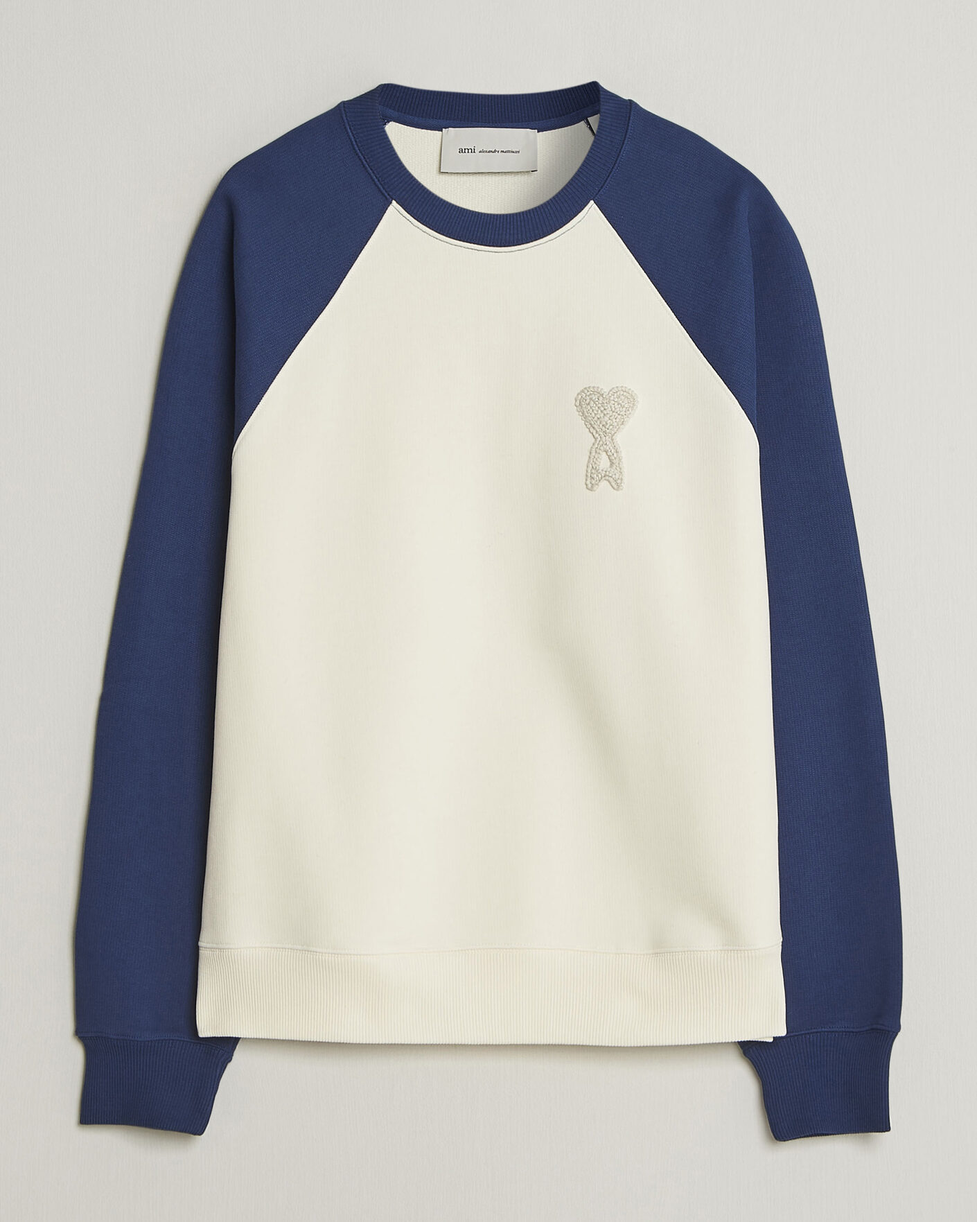 Mies | Puserot | AMI | Knitted Heart Logo Sweatshirt Creme/Navy