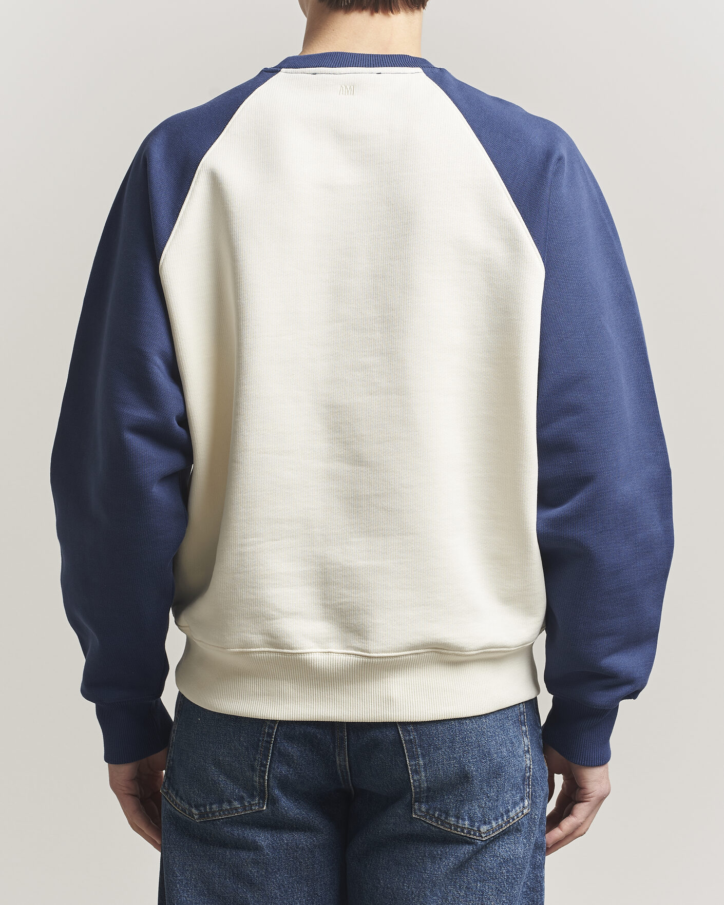 Mies | Puserot | AMI | Knitted Heart Logo Sweatshirt Creme/Navy