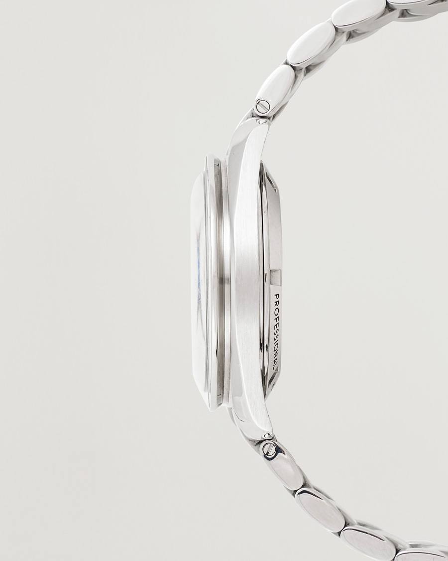 Mies | Omega Pre-Owned Speedmaster Moonwatch | Omega Pre-Owned | Speedmaster Moonwatch