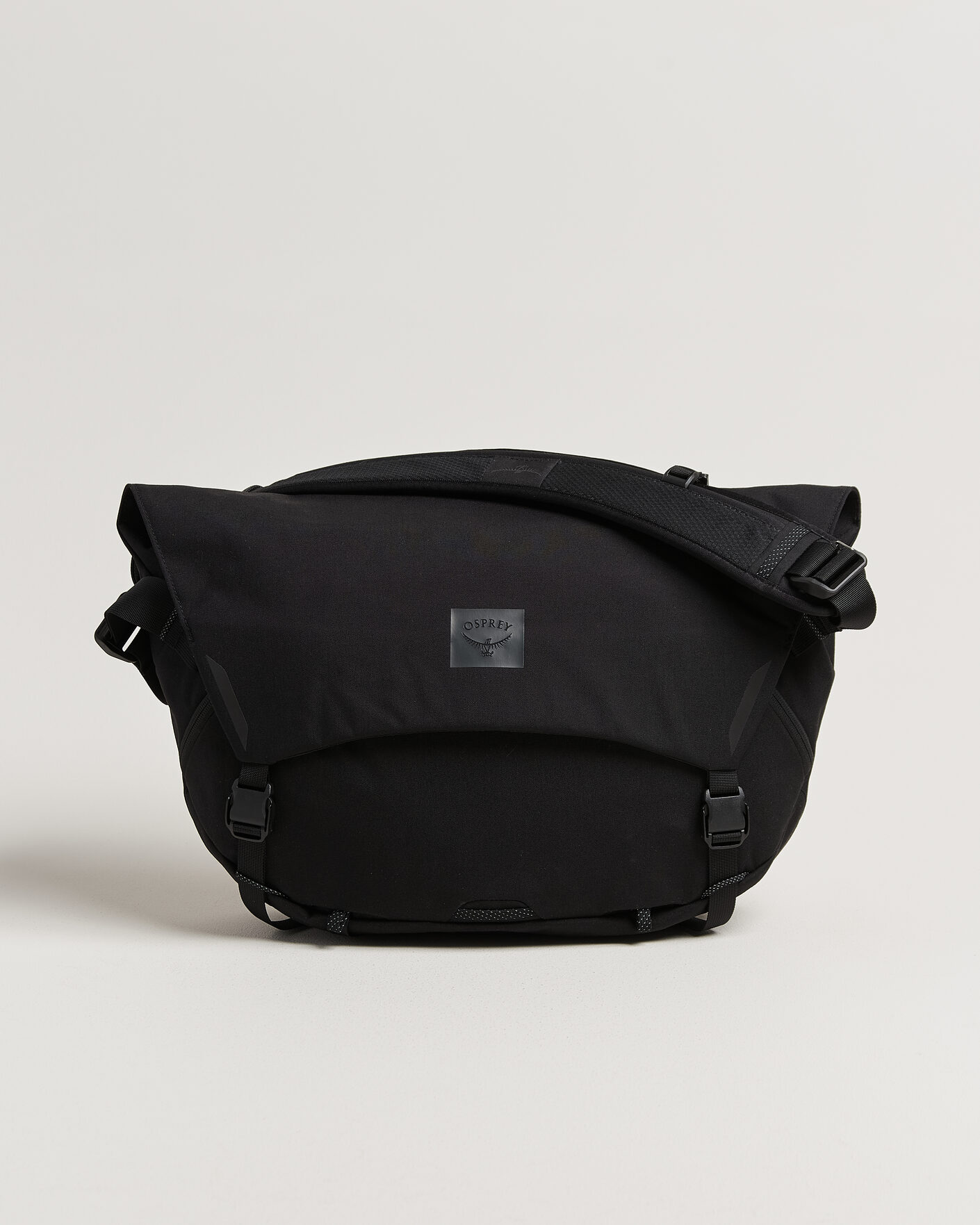 Mies | Laukut | Osprey | Metron Messenger 18 Black