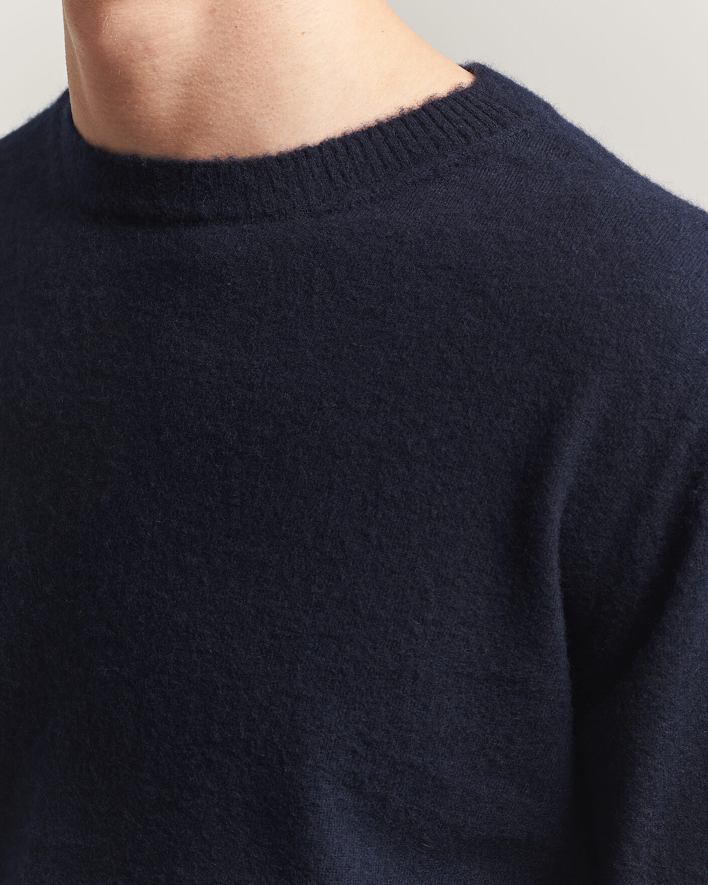 Mies | Puserot | Auralee | Brushed Cashmere/Cotton Crew Neck Navy