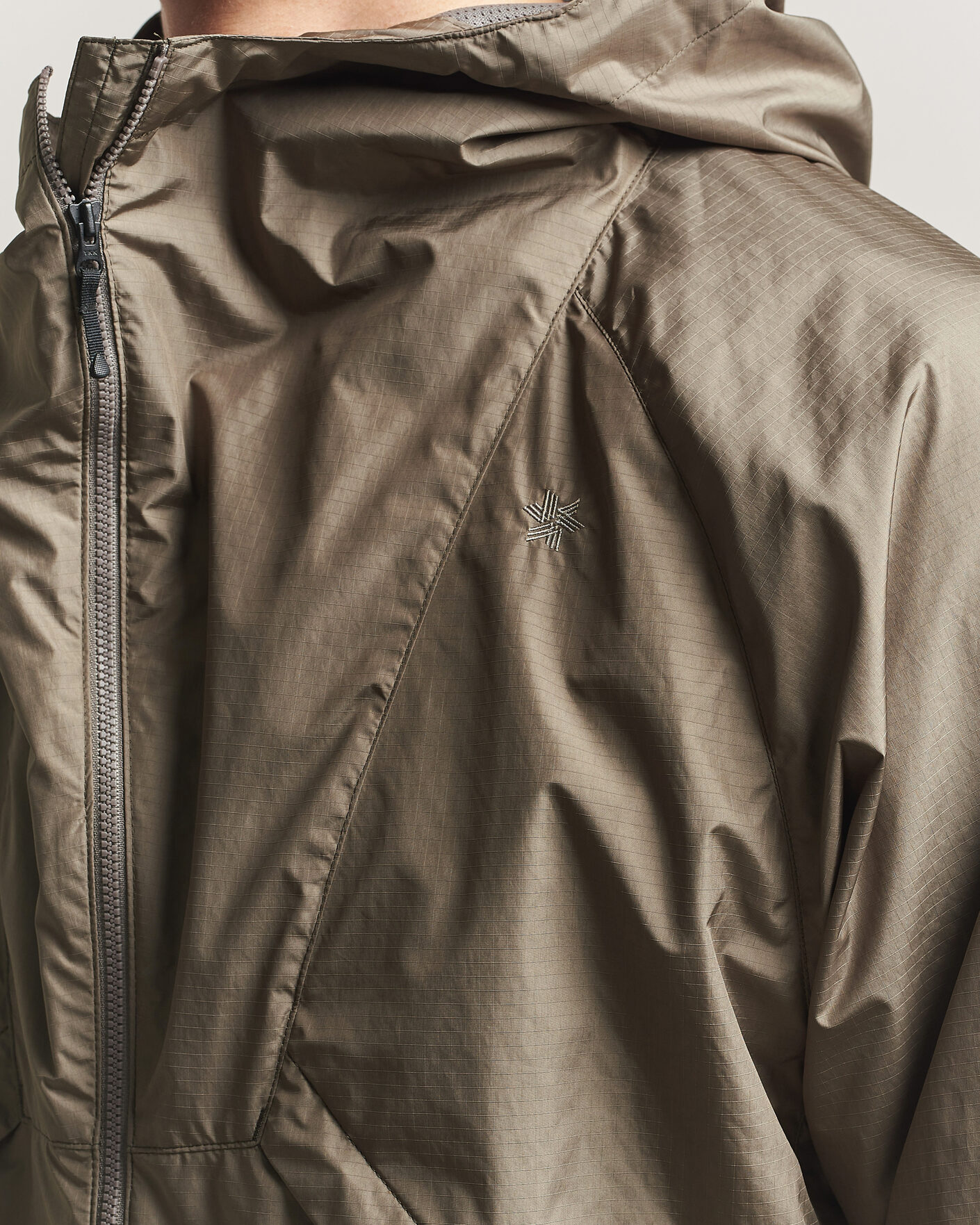 Mies | Takit | Goldwin | Rip Stop Hooded Jacket Sand