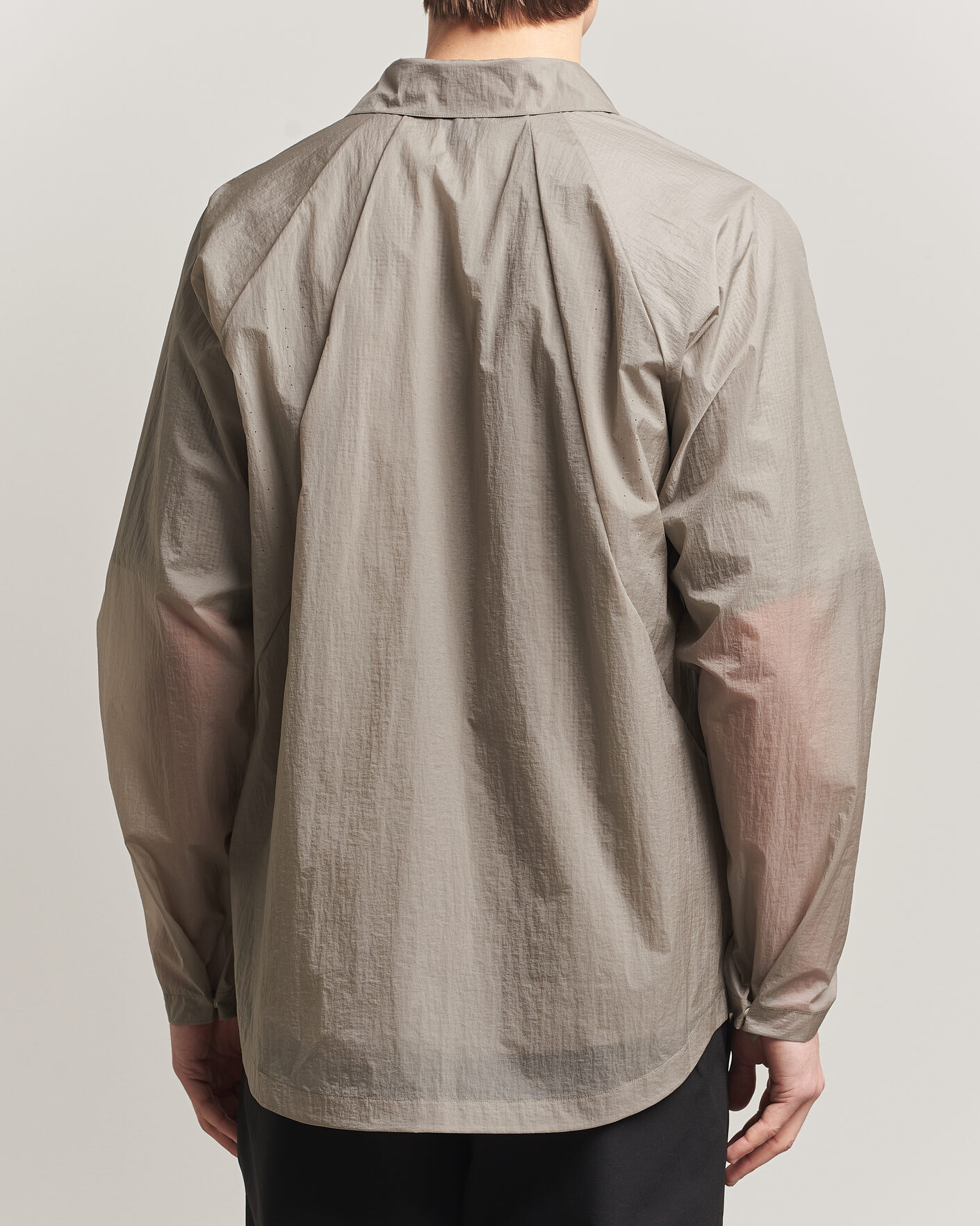 Mies | Kauluspaidat | Goldwin | Nylon Wind Shirt Arid Beige