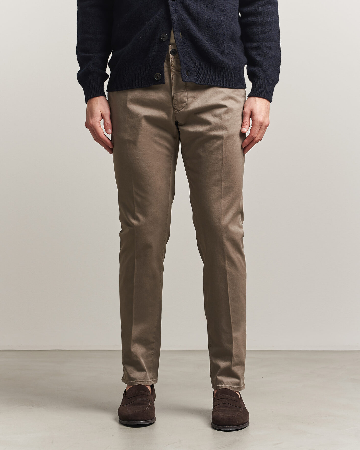 Mies | Housut | Incotex | Slim Fit Garment Dyed Slacks Taupe