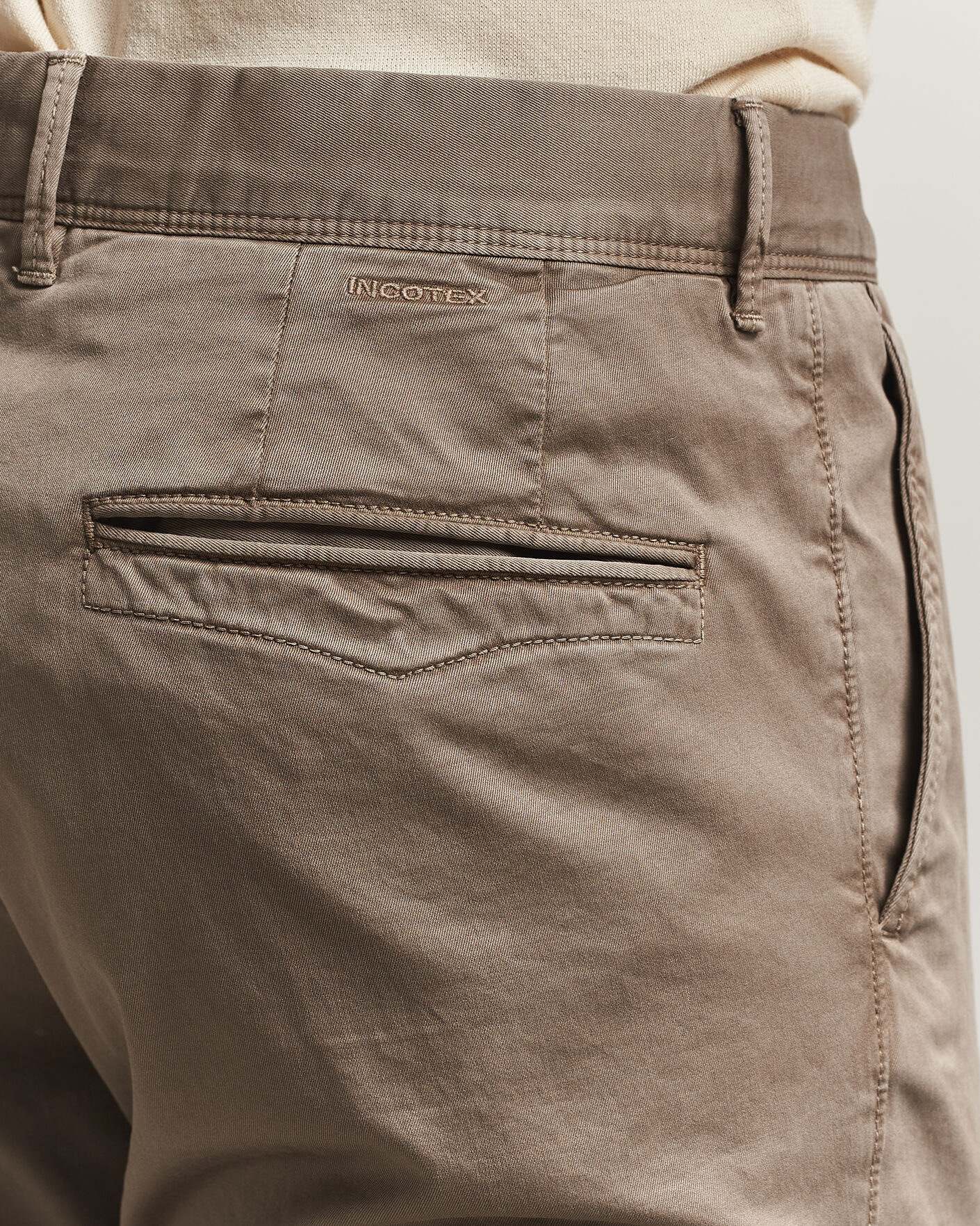 Mies | Housut | Incotex | Slim Fit Garment Dyed Slacks Taupe