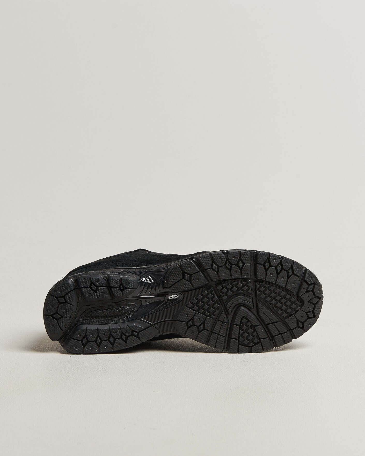 Mies | Tennarit | New Balance | 2002R Sneakers All Black
