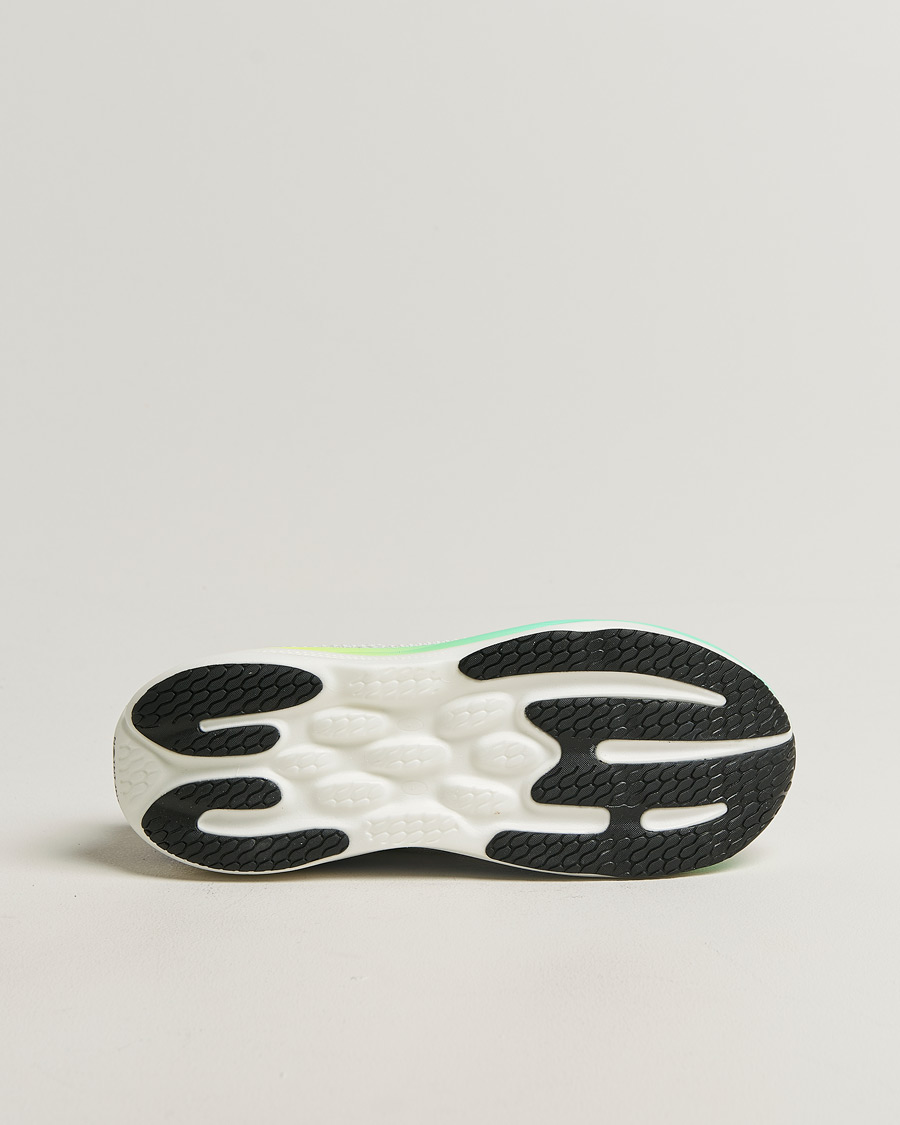 Mies | Juoksukengät | New Balance Running | 1080 V15 Reflection